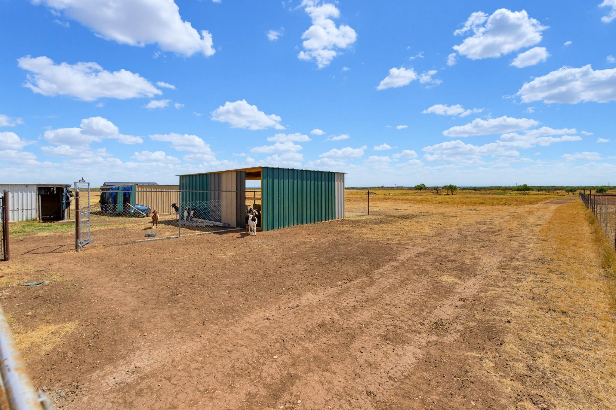 main property photo 34