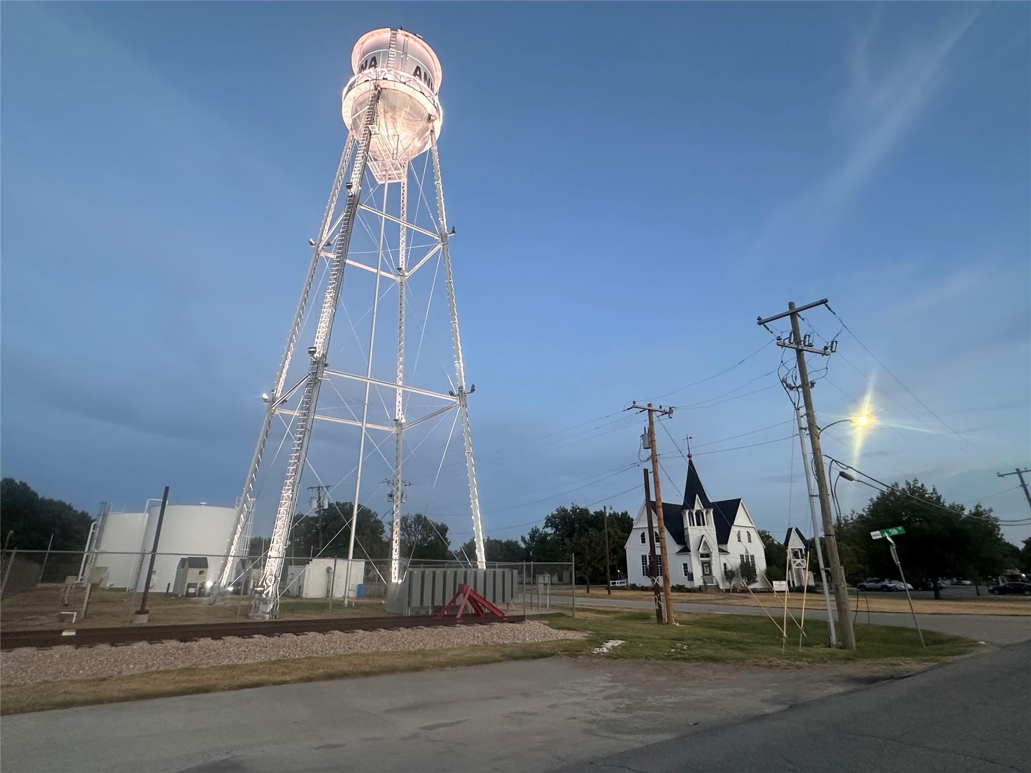 main property photo 17