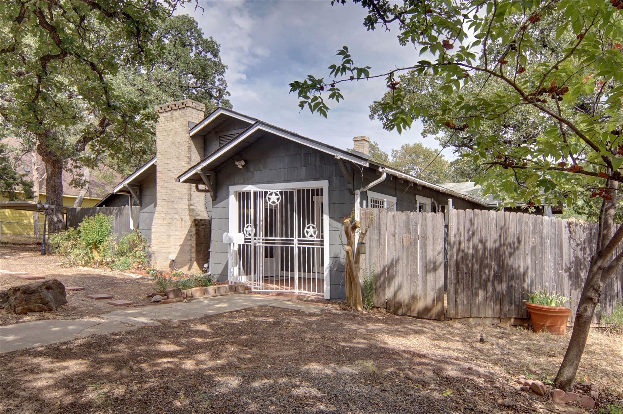 main property photo 24