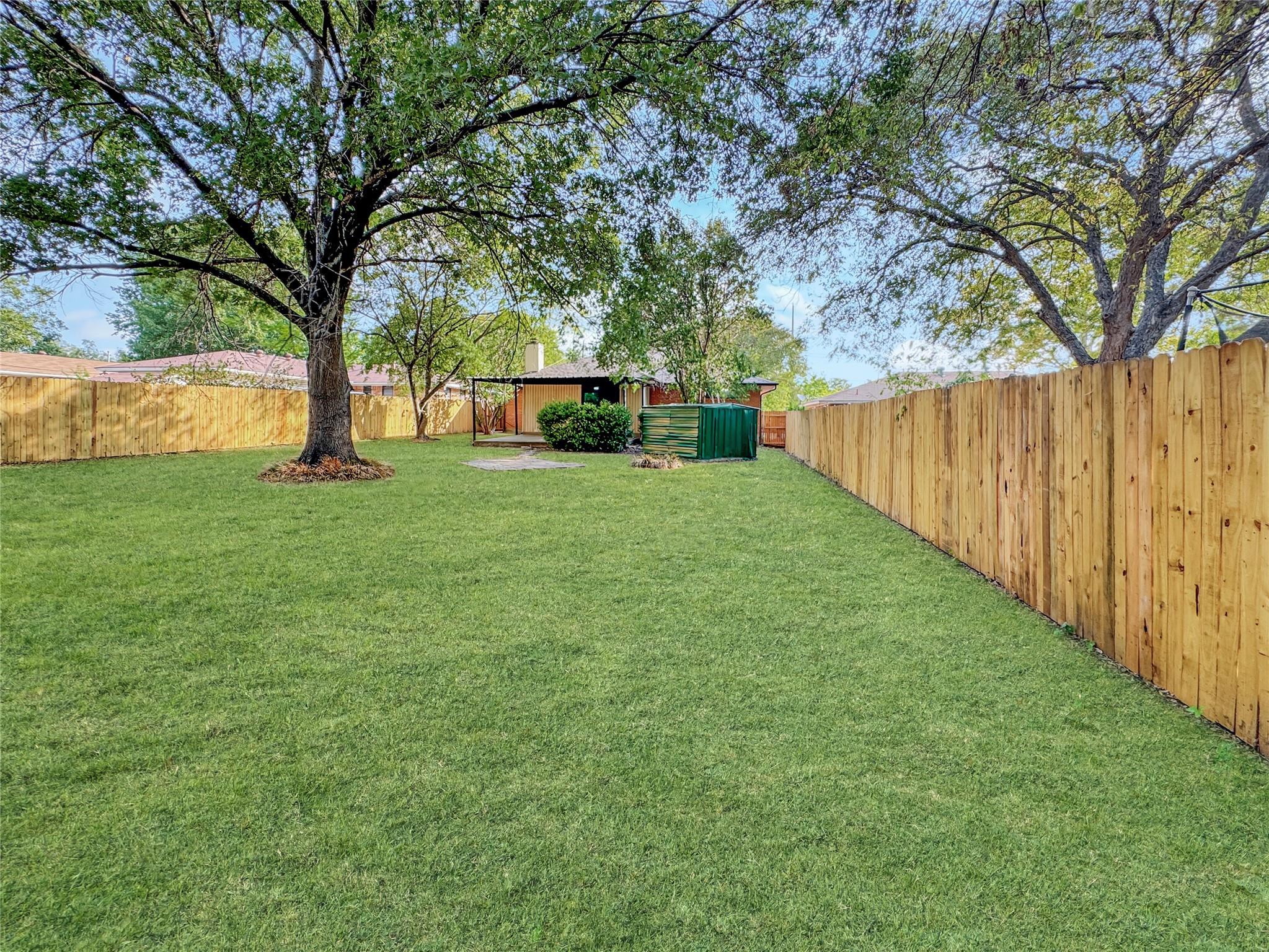 main property photo 17