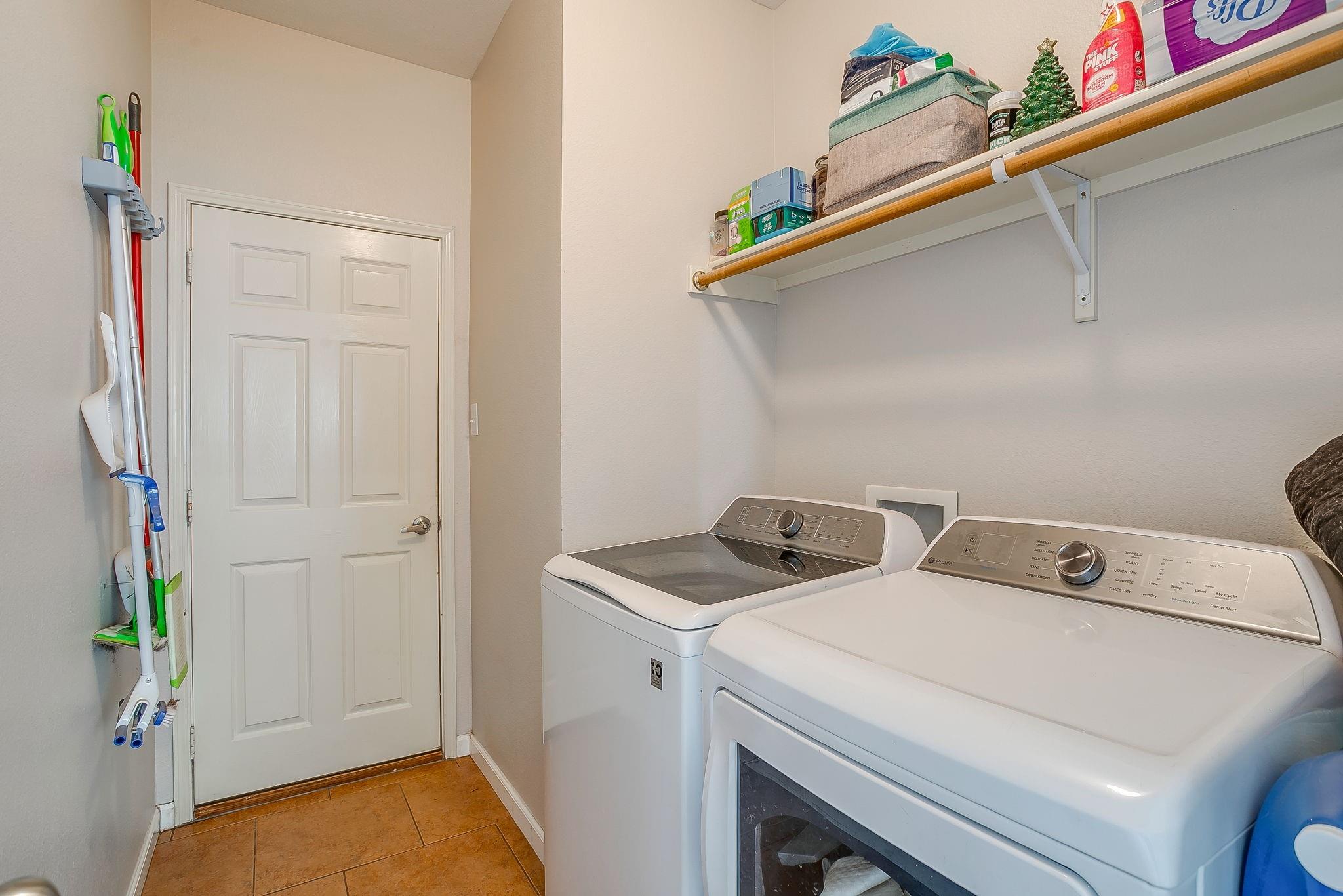 main property photo 19
