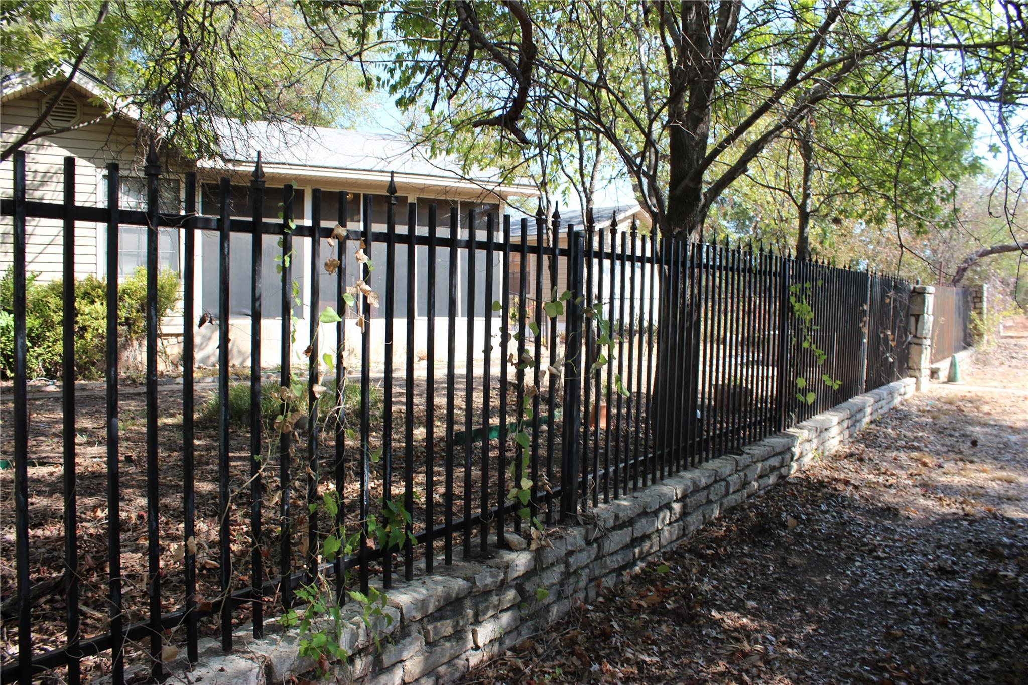 main property photo 27