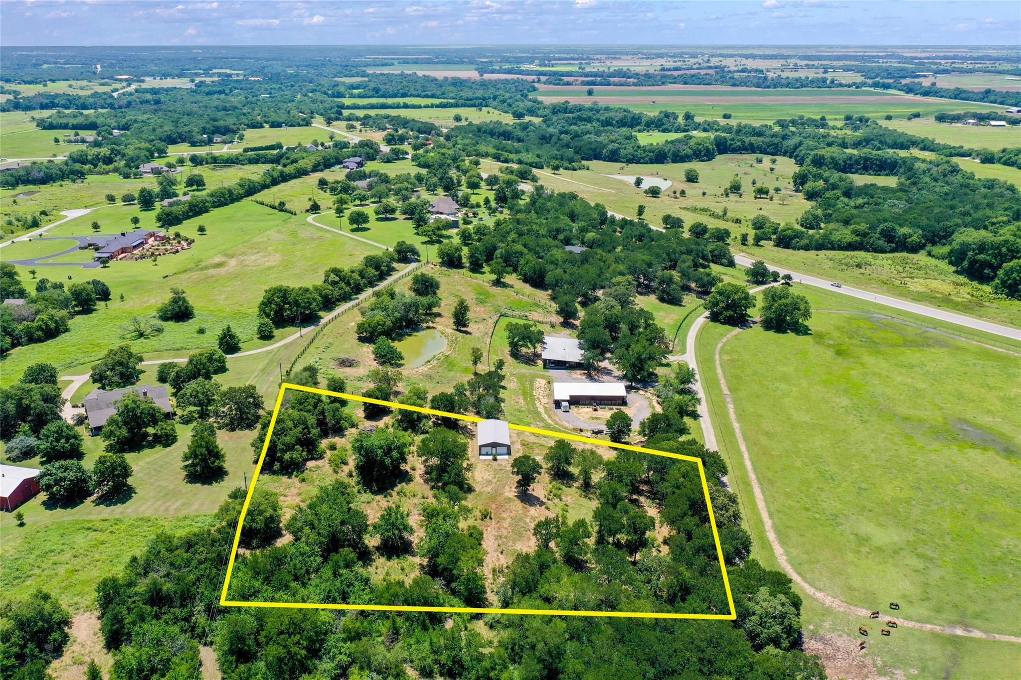 main property photo 20