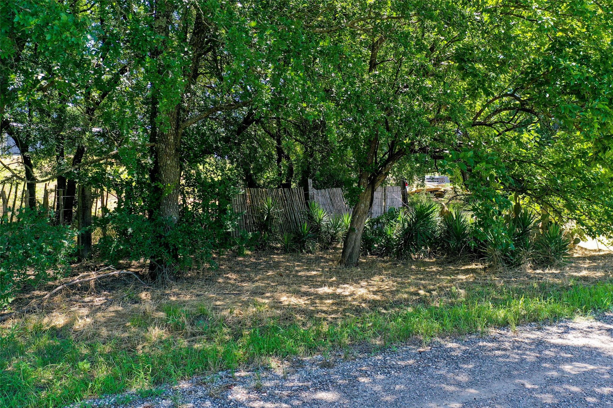 main property photo 29