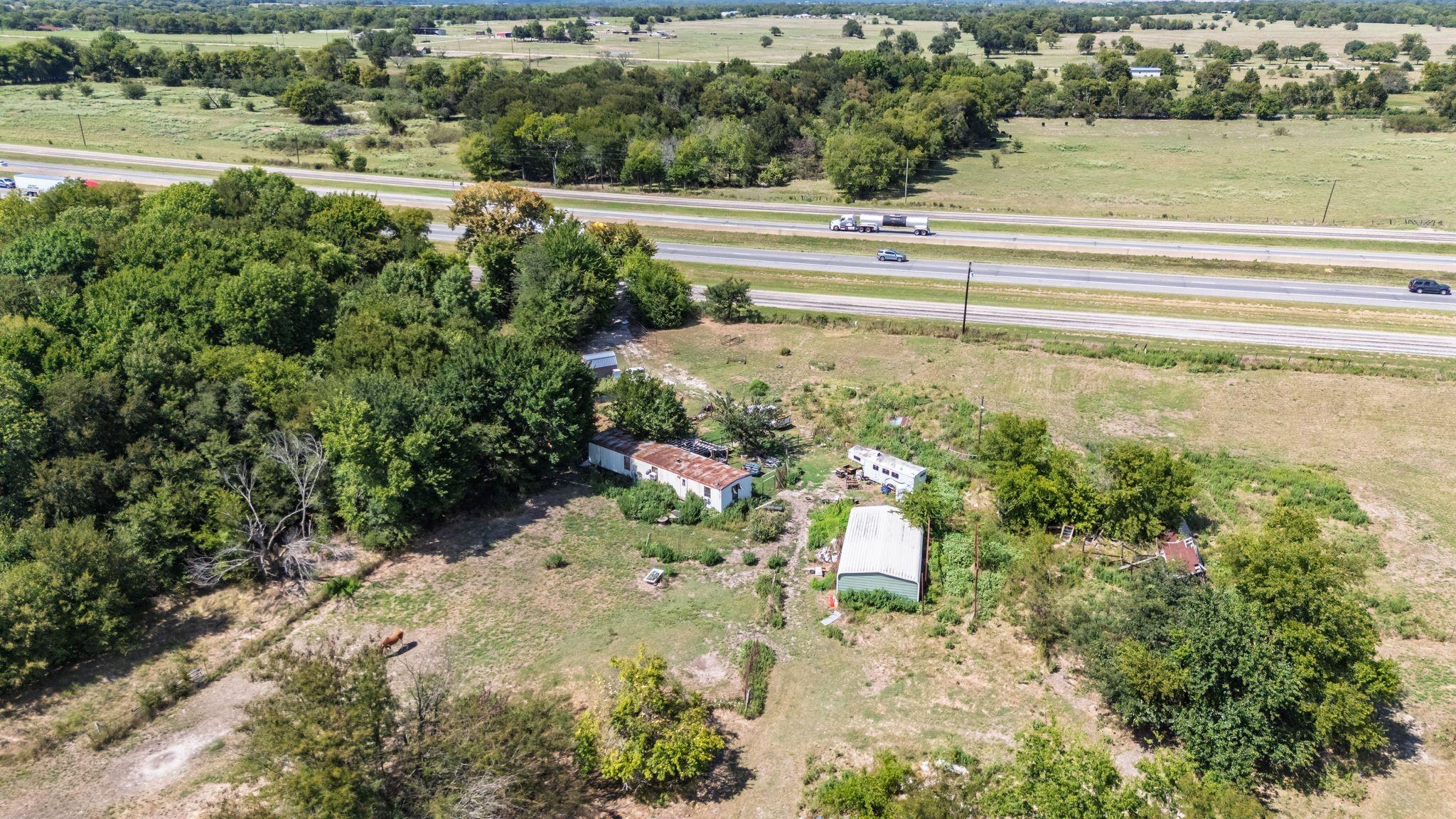 main property photo 30