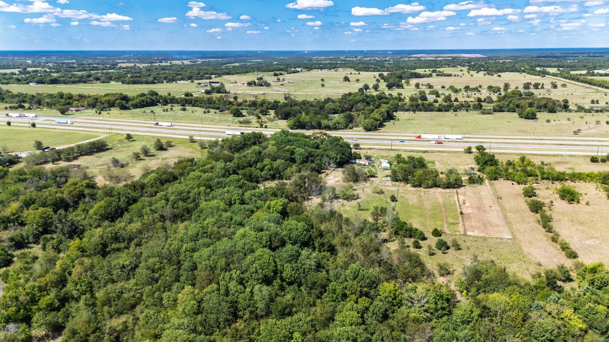 main property photo 33