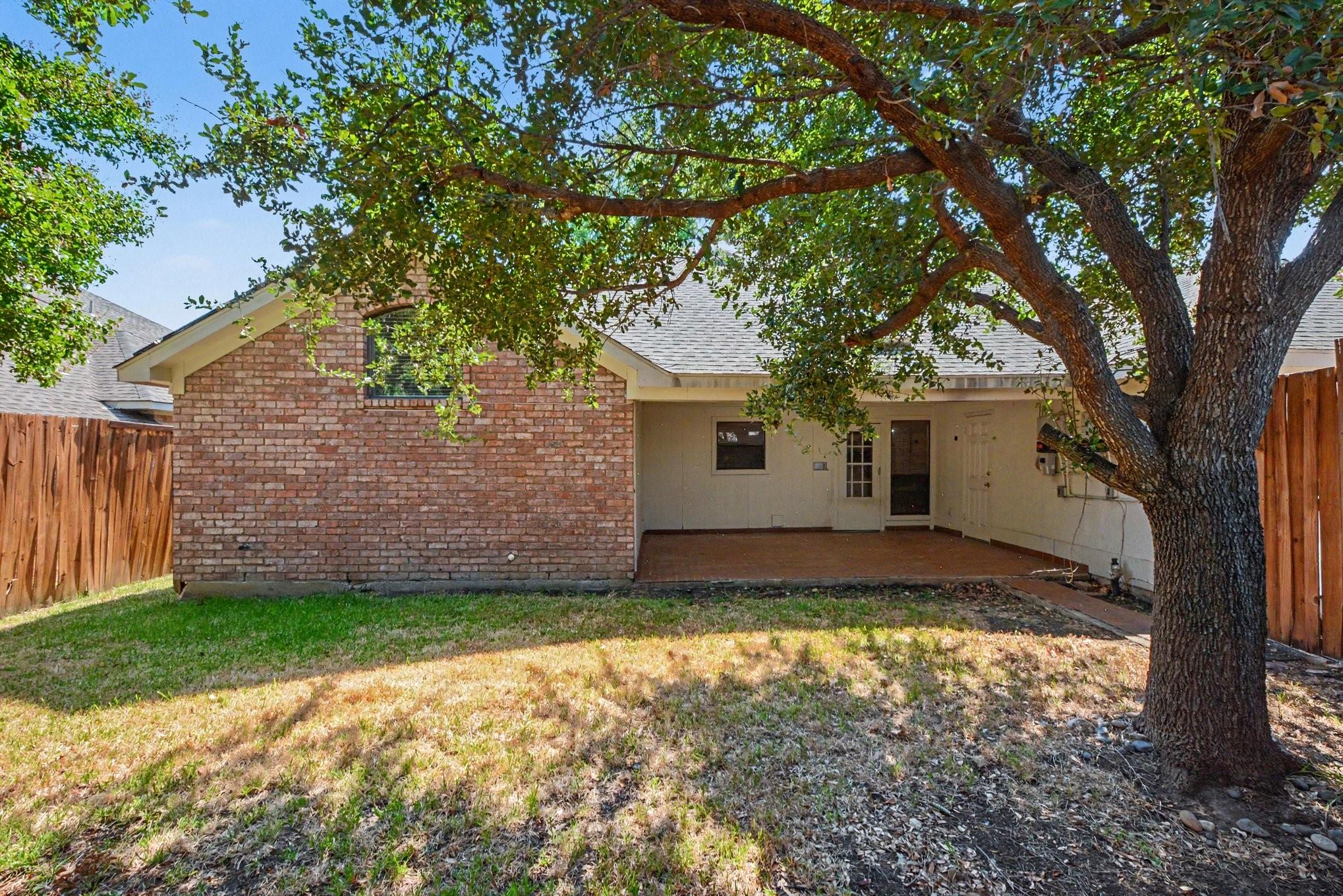 main property photo 23