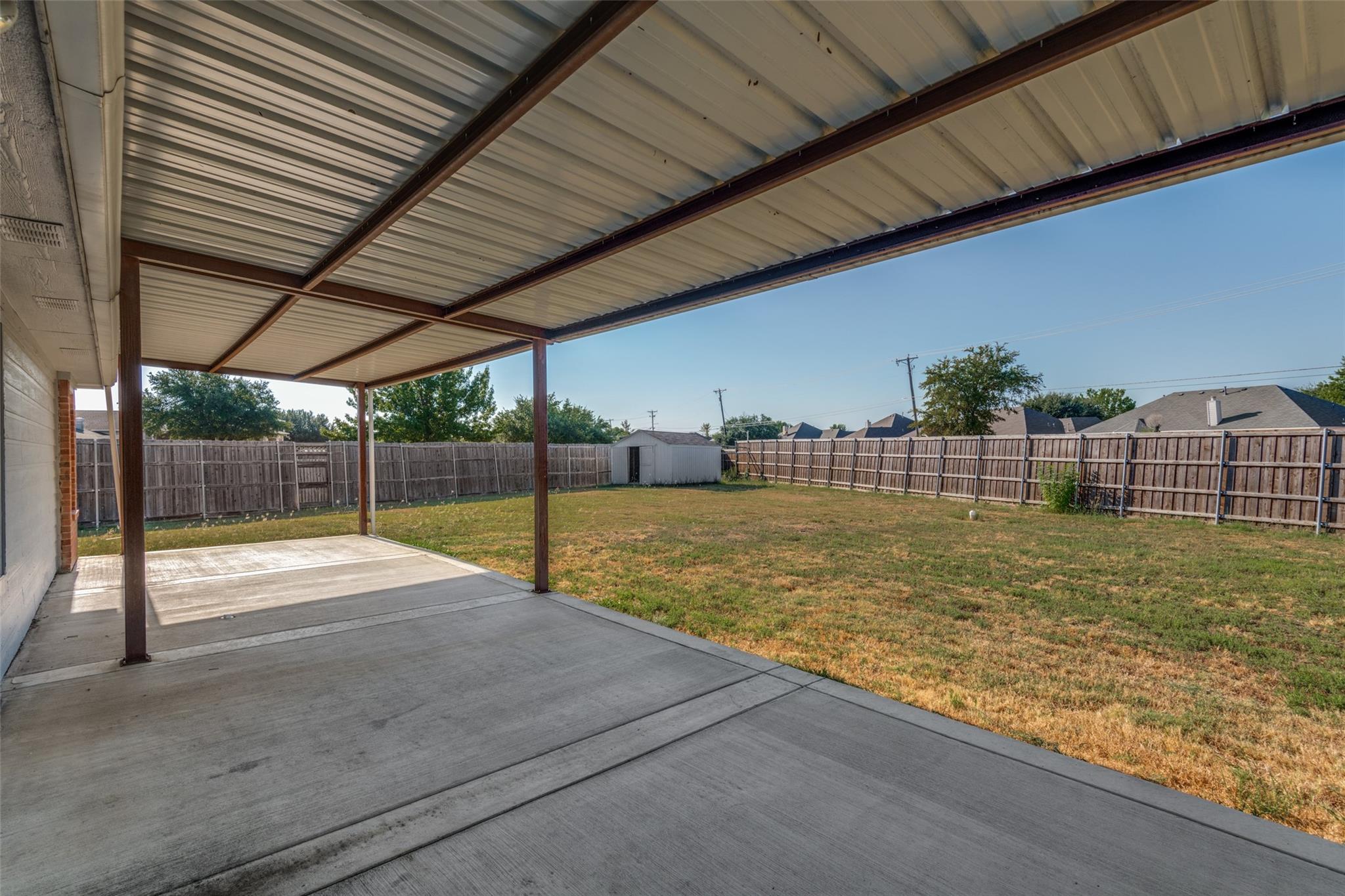 main property photo 18