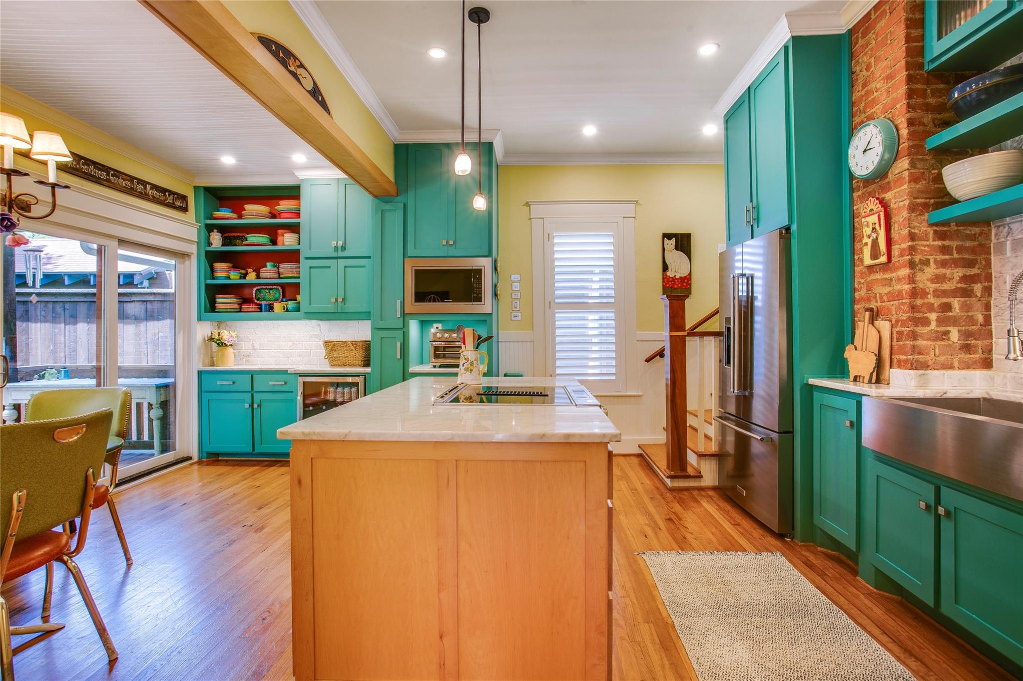 main property photo 13