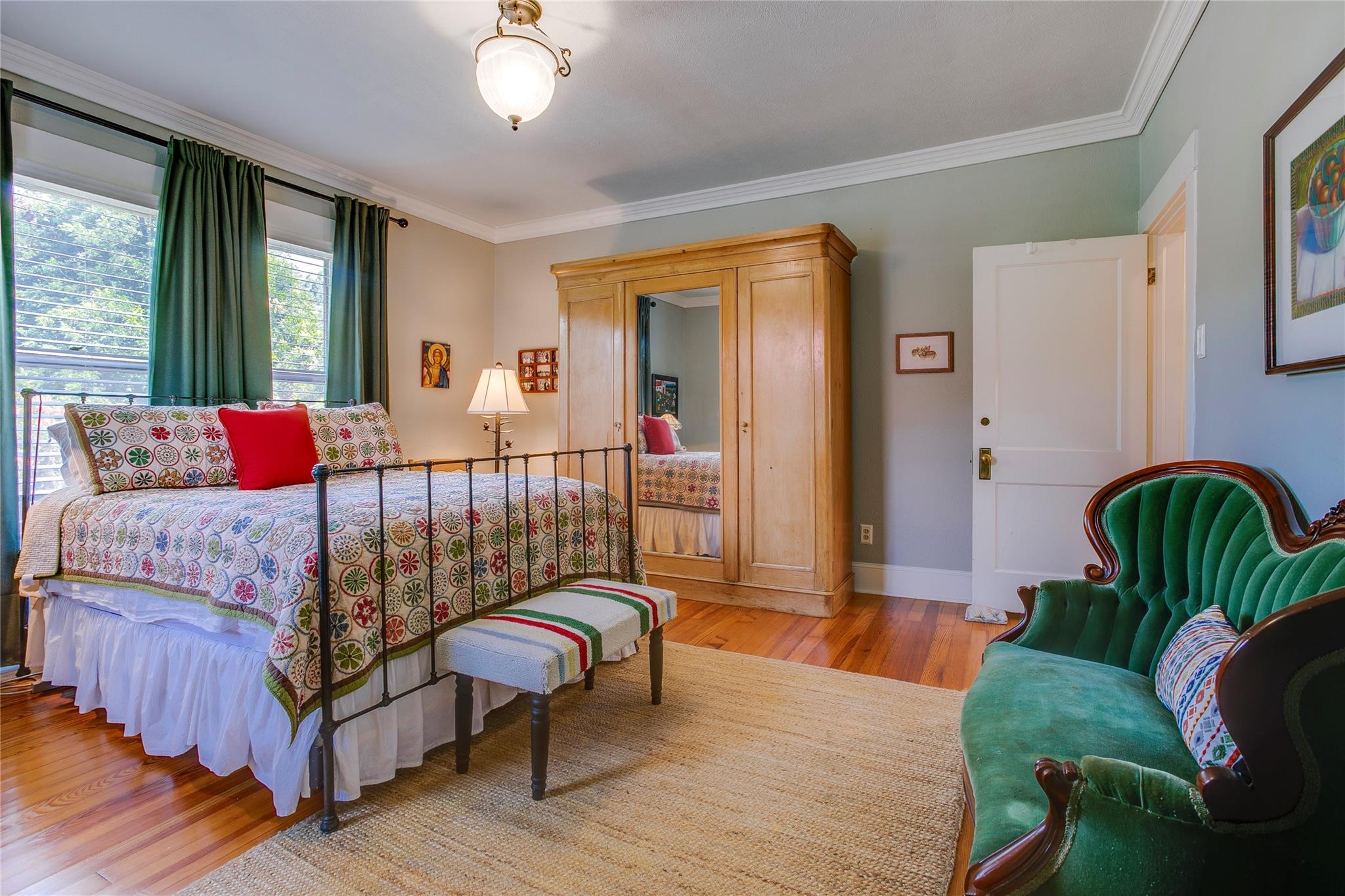 main property photo 18