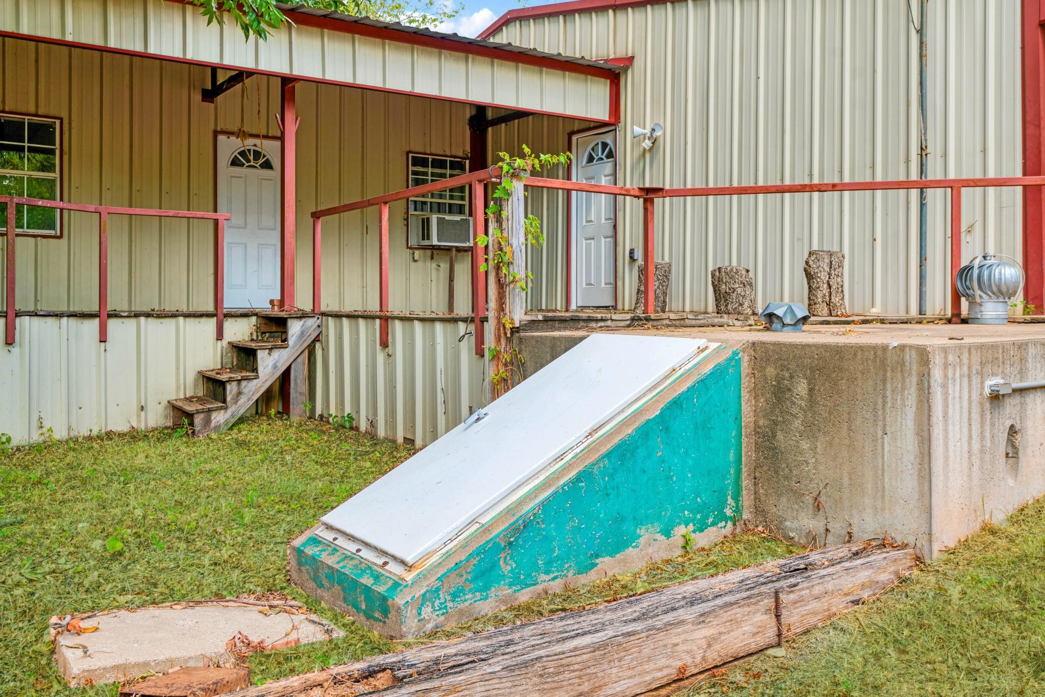 main property photo 21