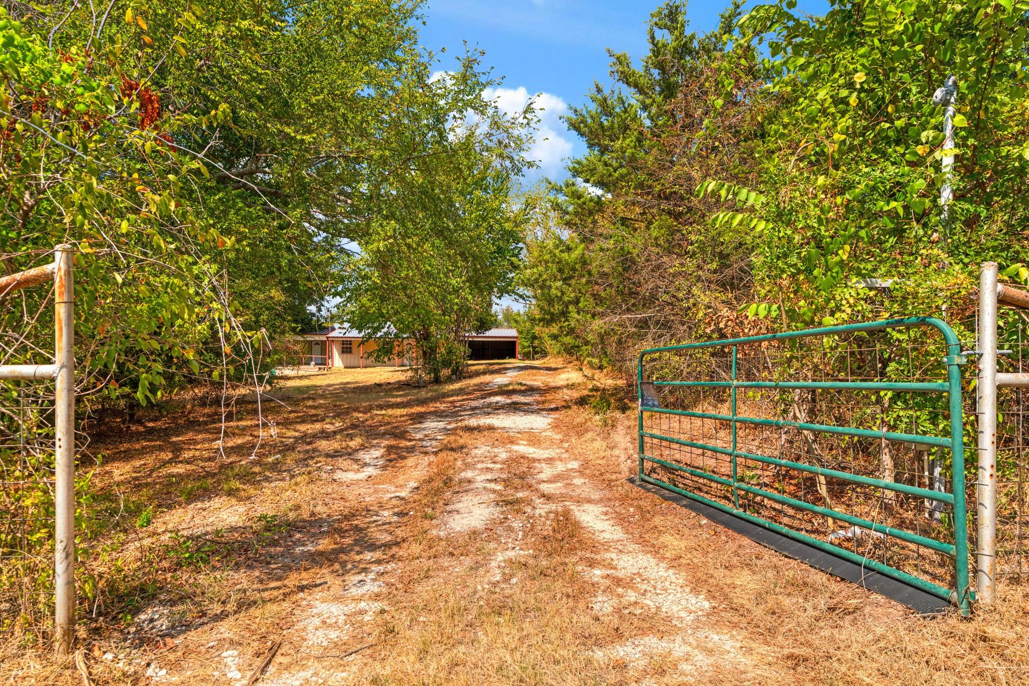 main property photo 25