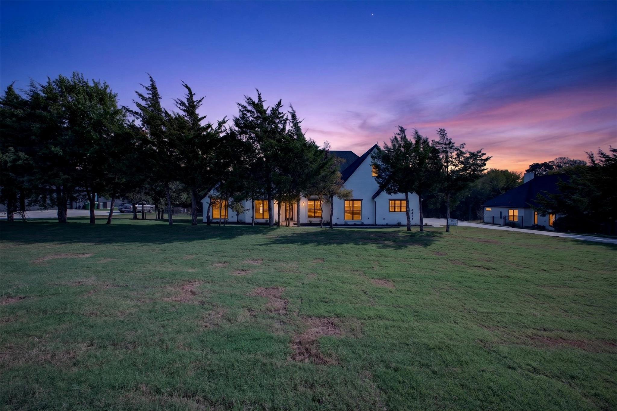 main property photo 34