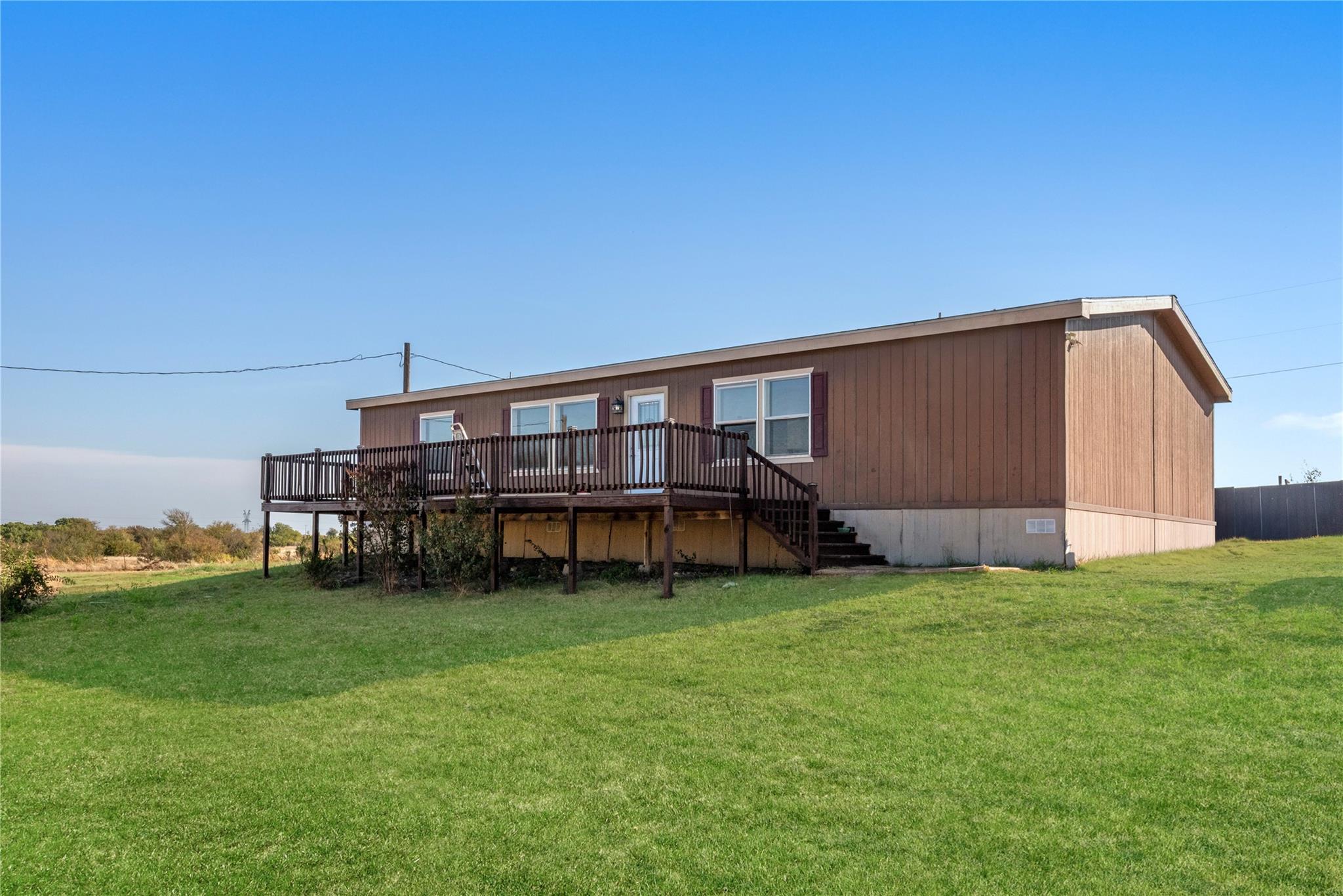main property photo 27