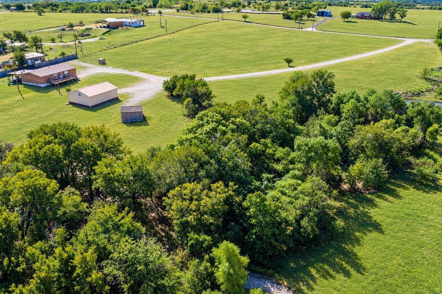 main property photo 32