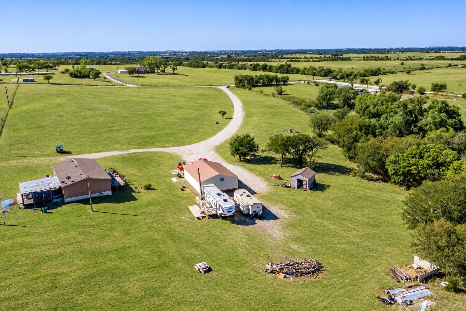 main property photo 34
