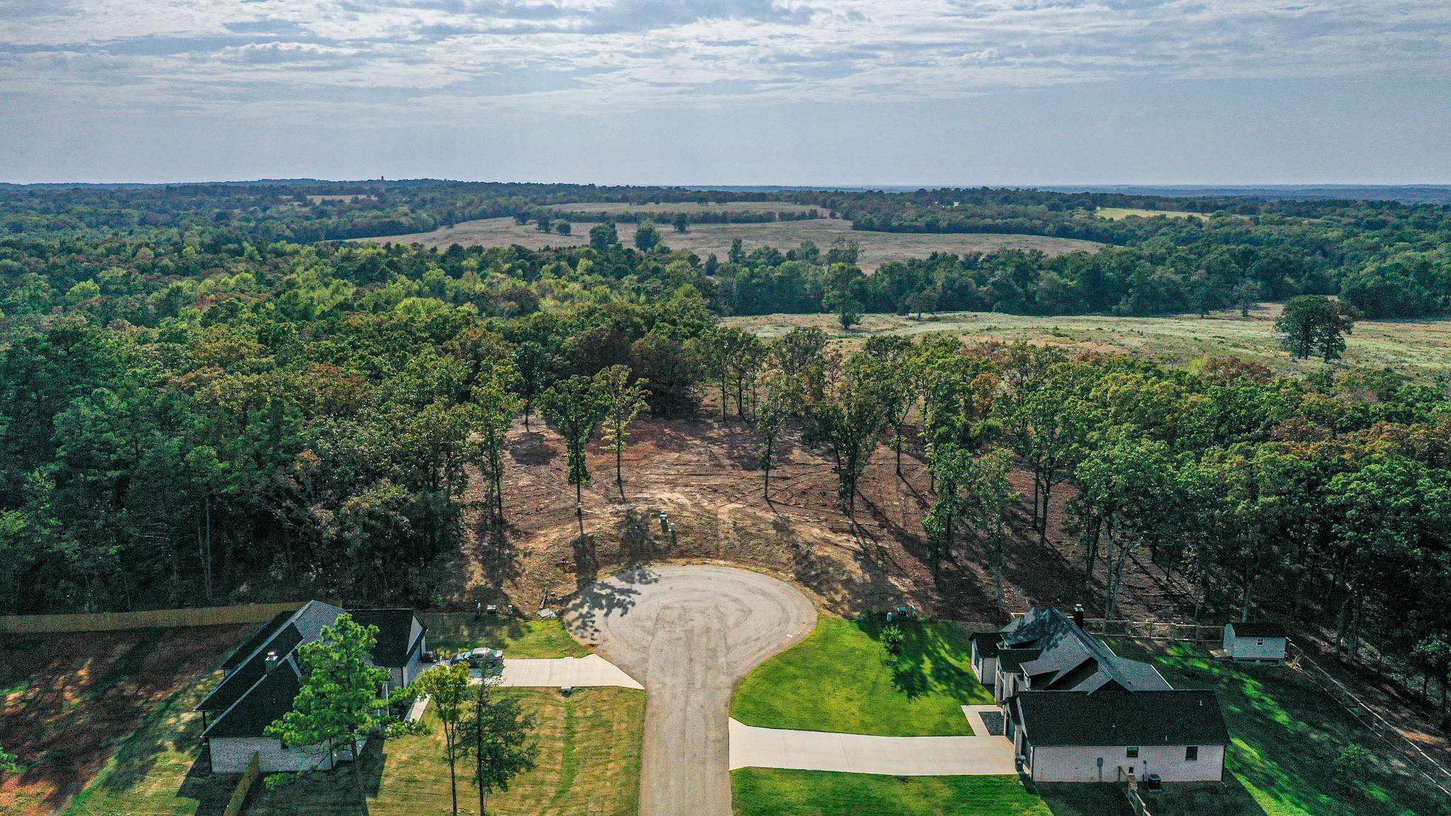 main property photo 8