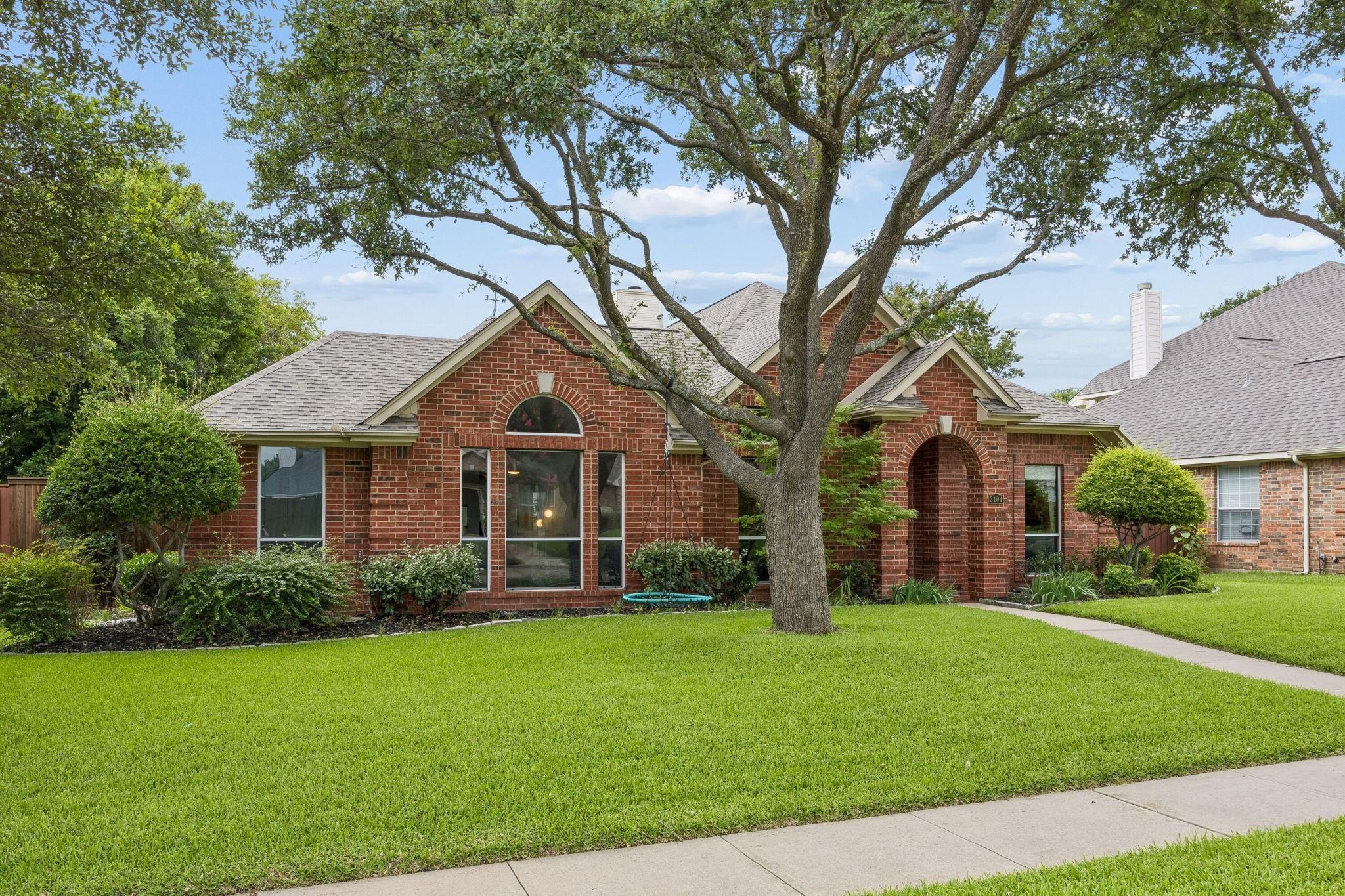 main property photo 9