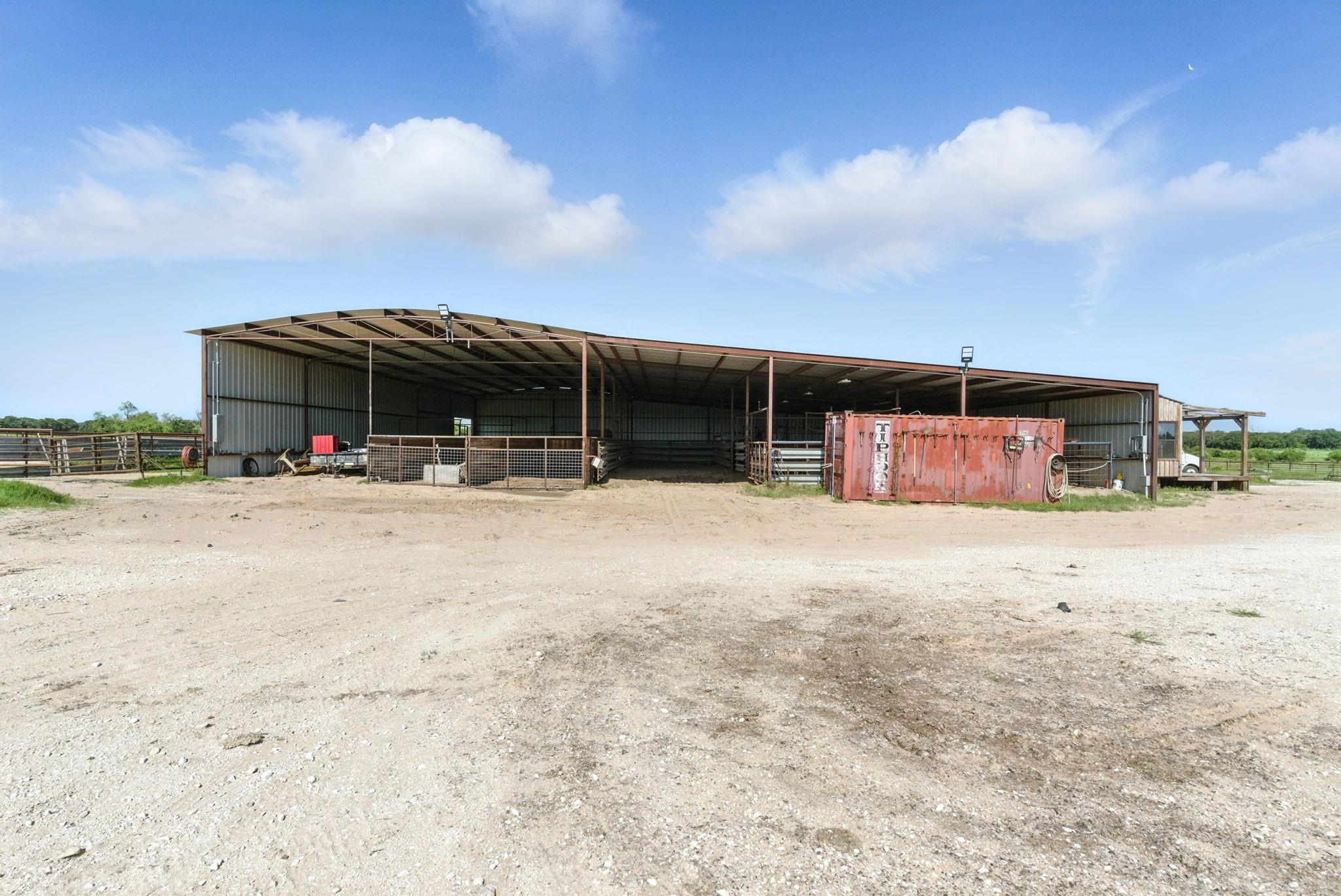 main property photo 6