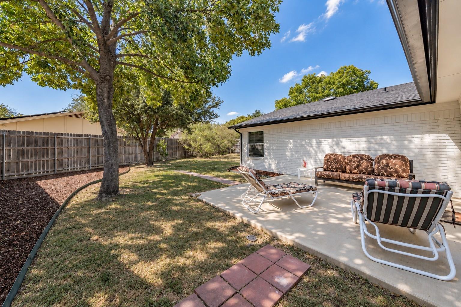 main property photo 25