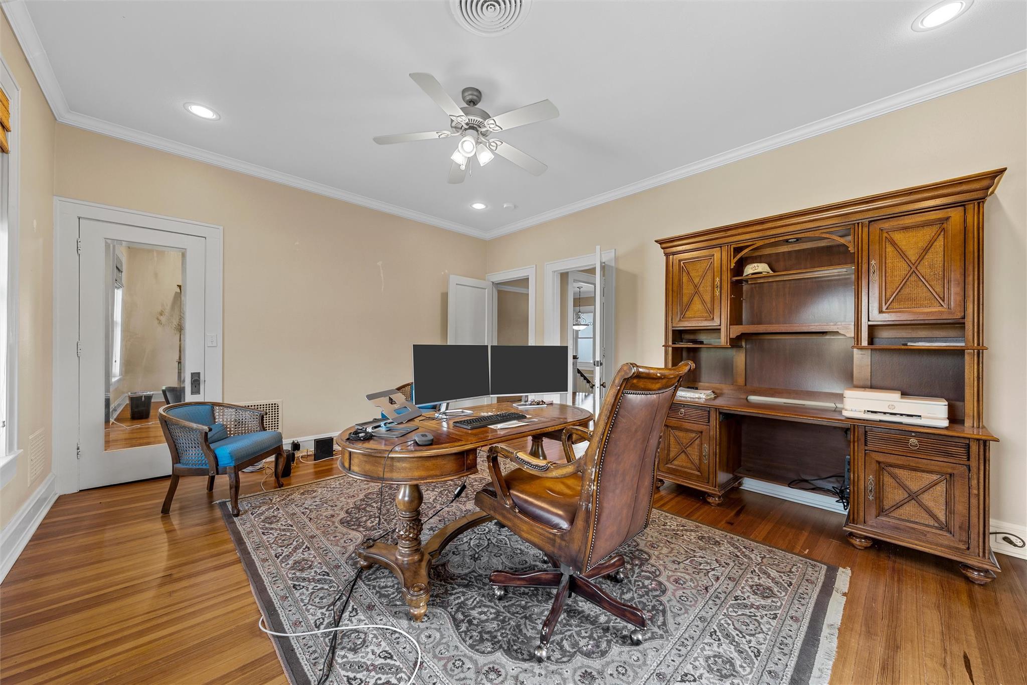 main property photo 18