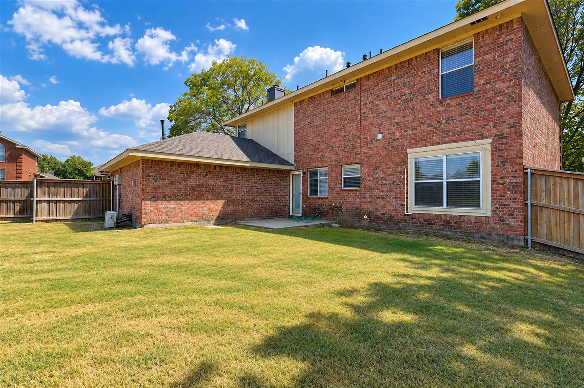 main property photo 28