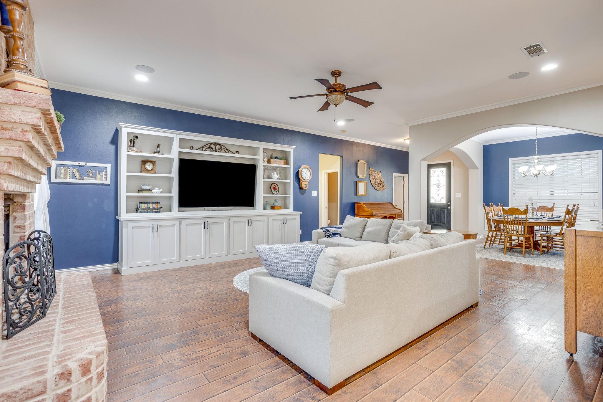 main property photo 17