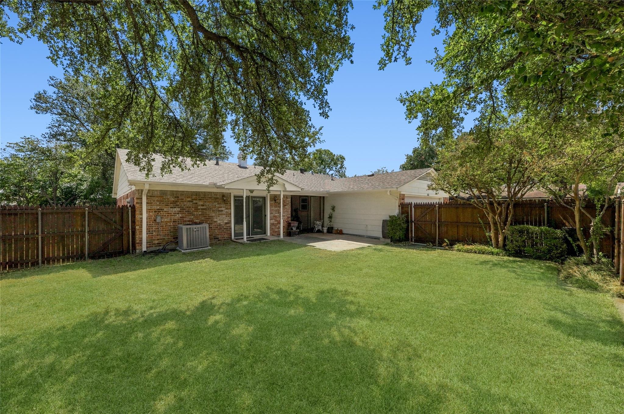 main property photo 23