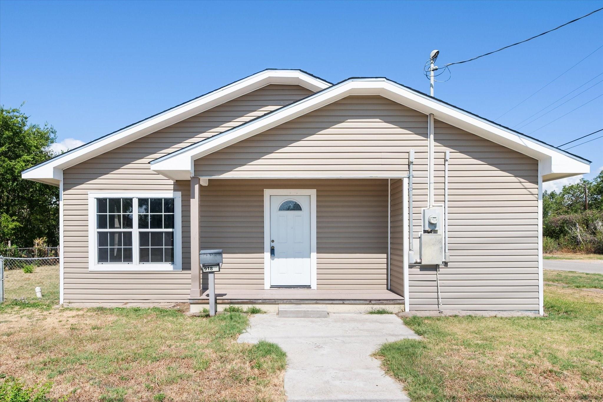 main property photo 2