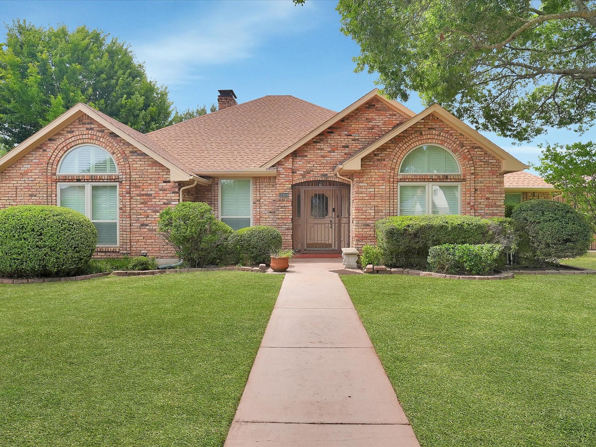 main property photo 3