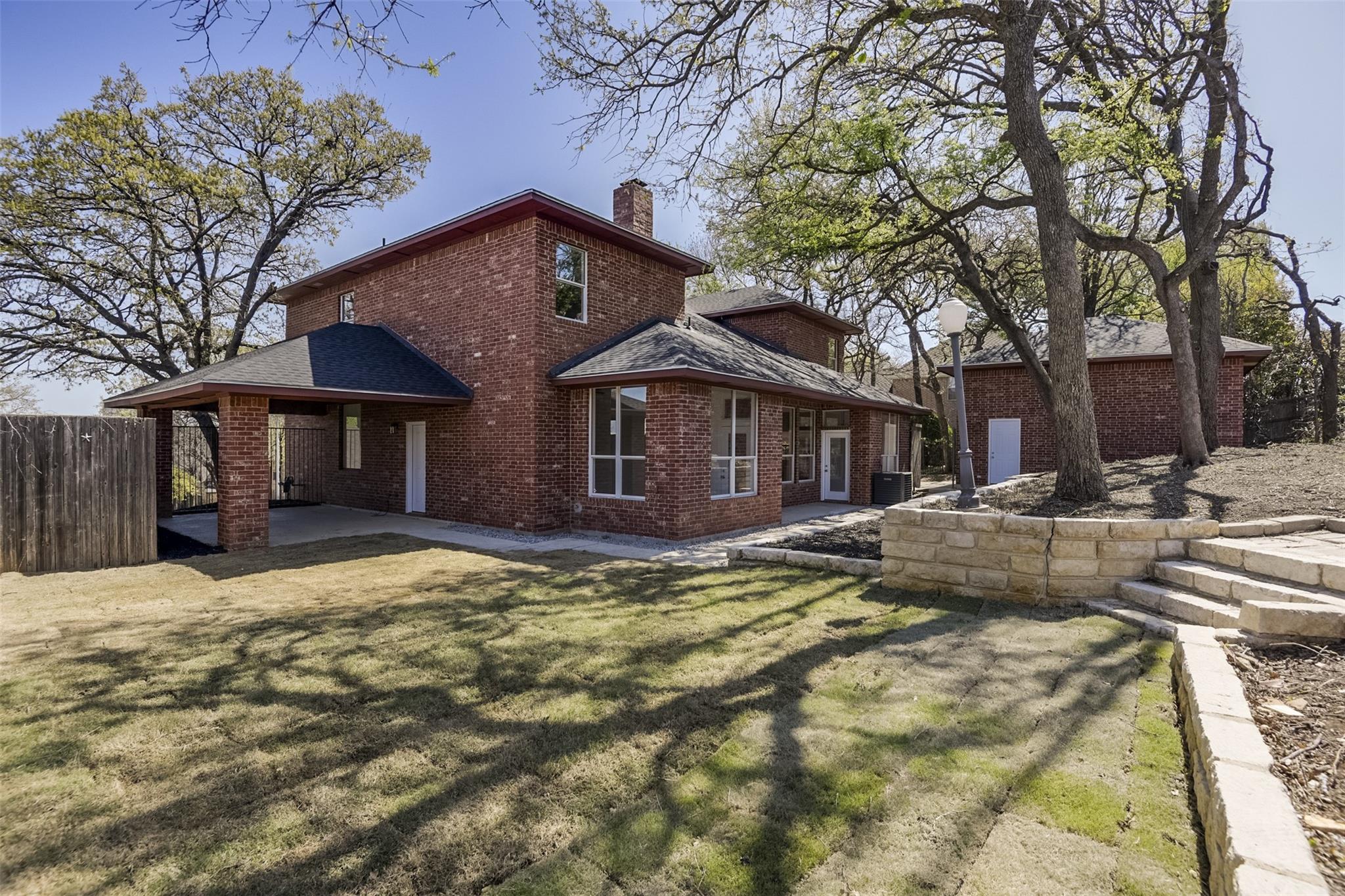 main property photo 34