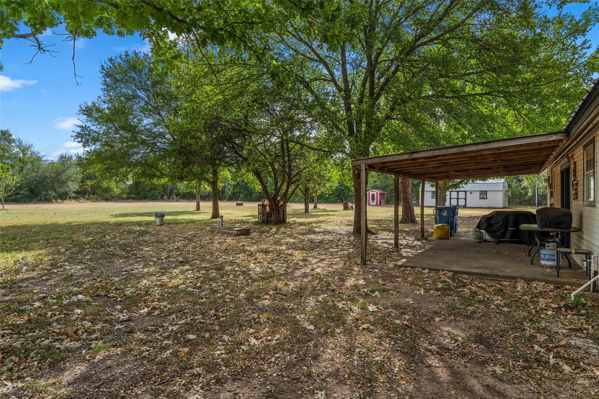 main property photo 23