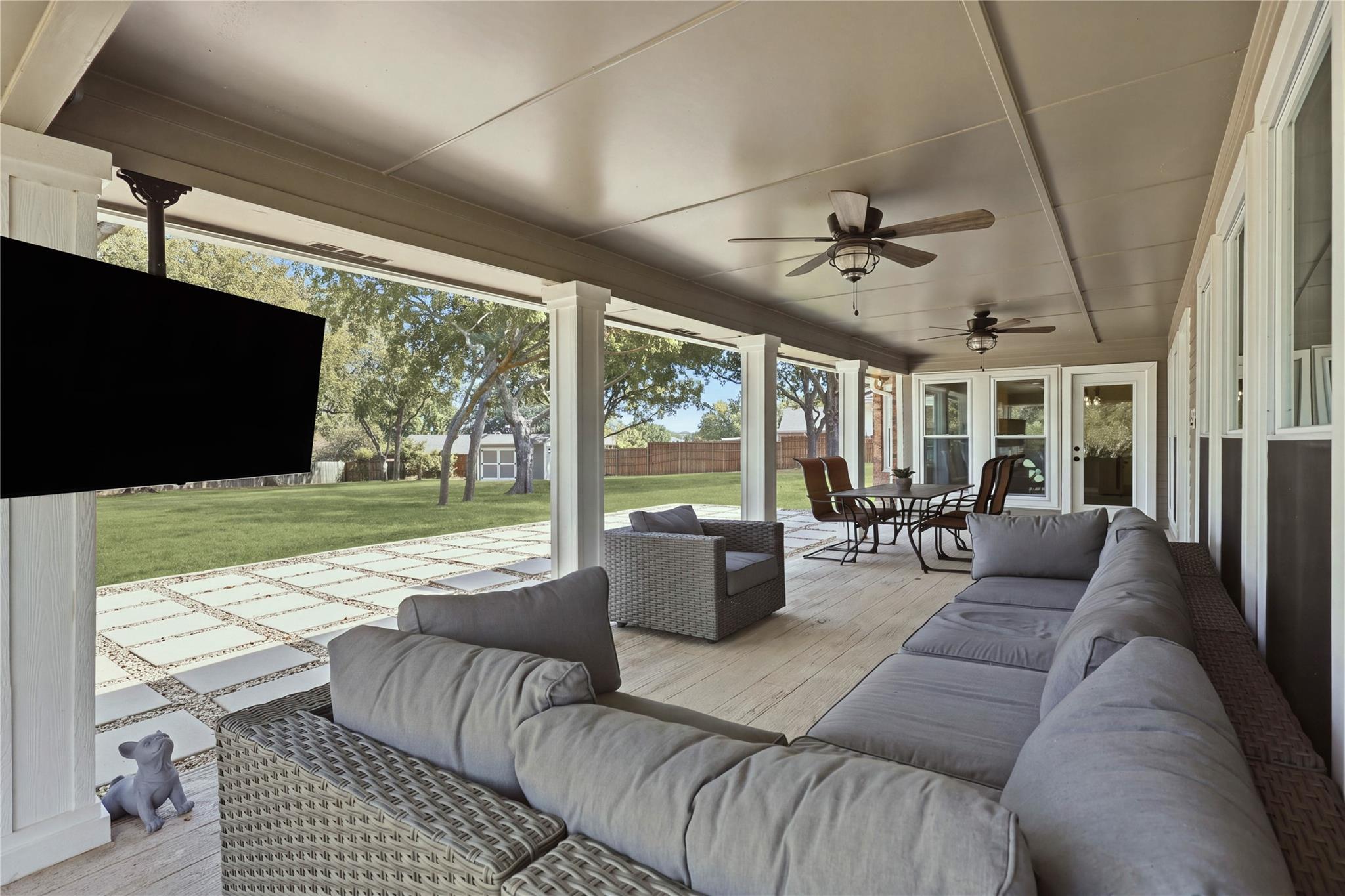 main property photo 29