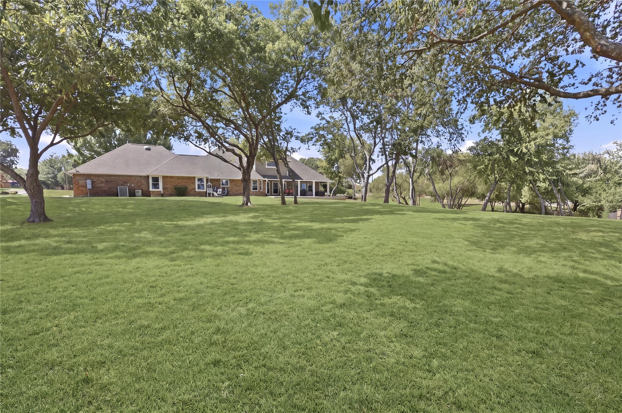 main property photo 33