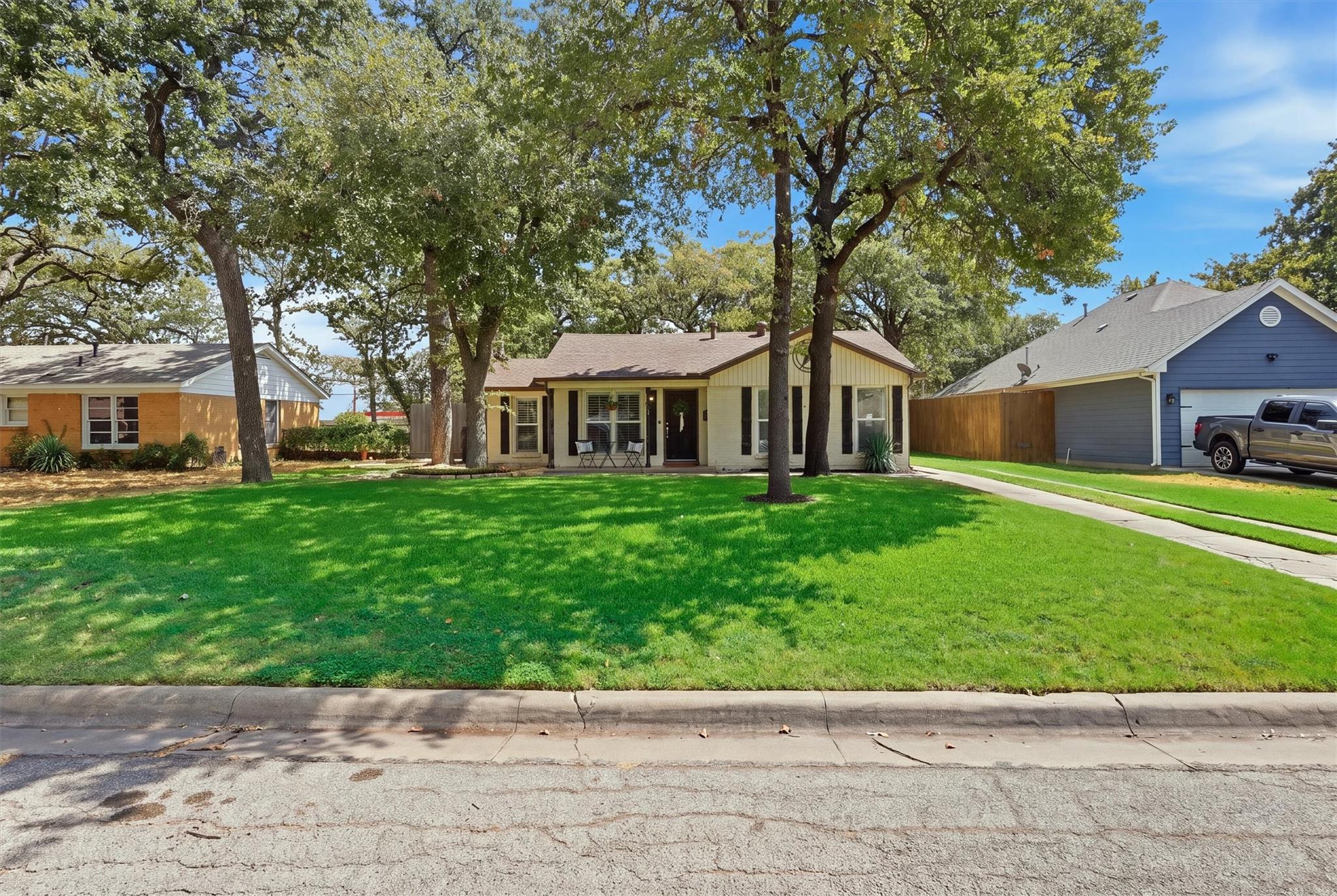 main property photo 2
