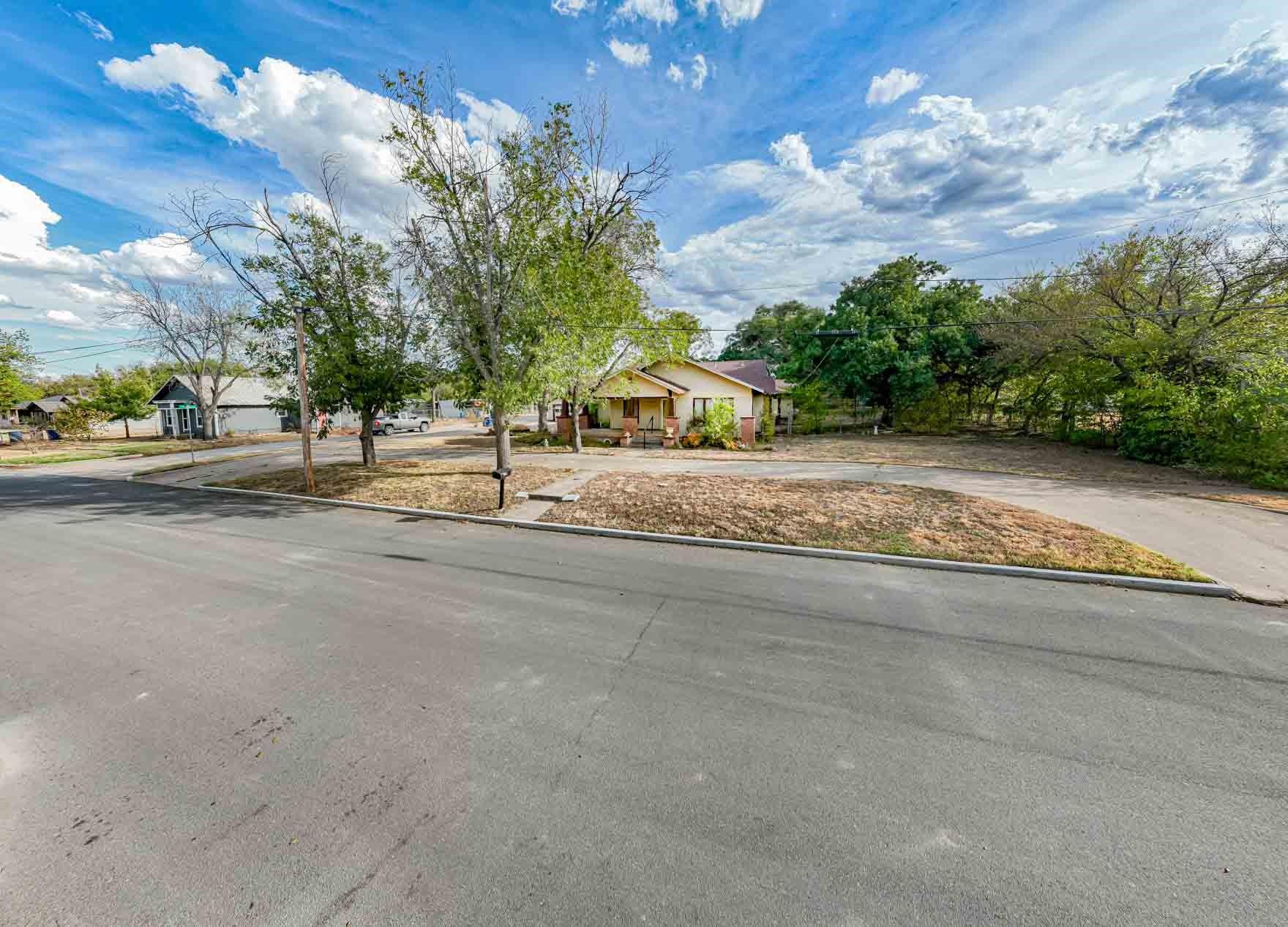 main property photo 24