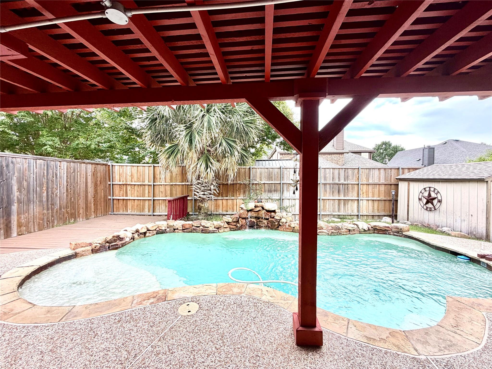 main property photo 27