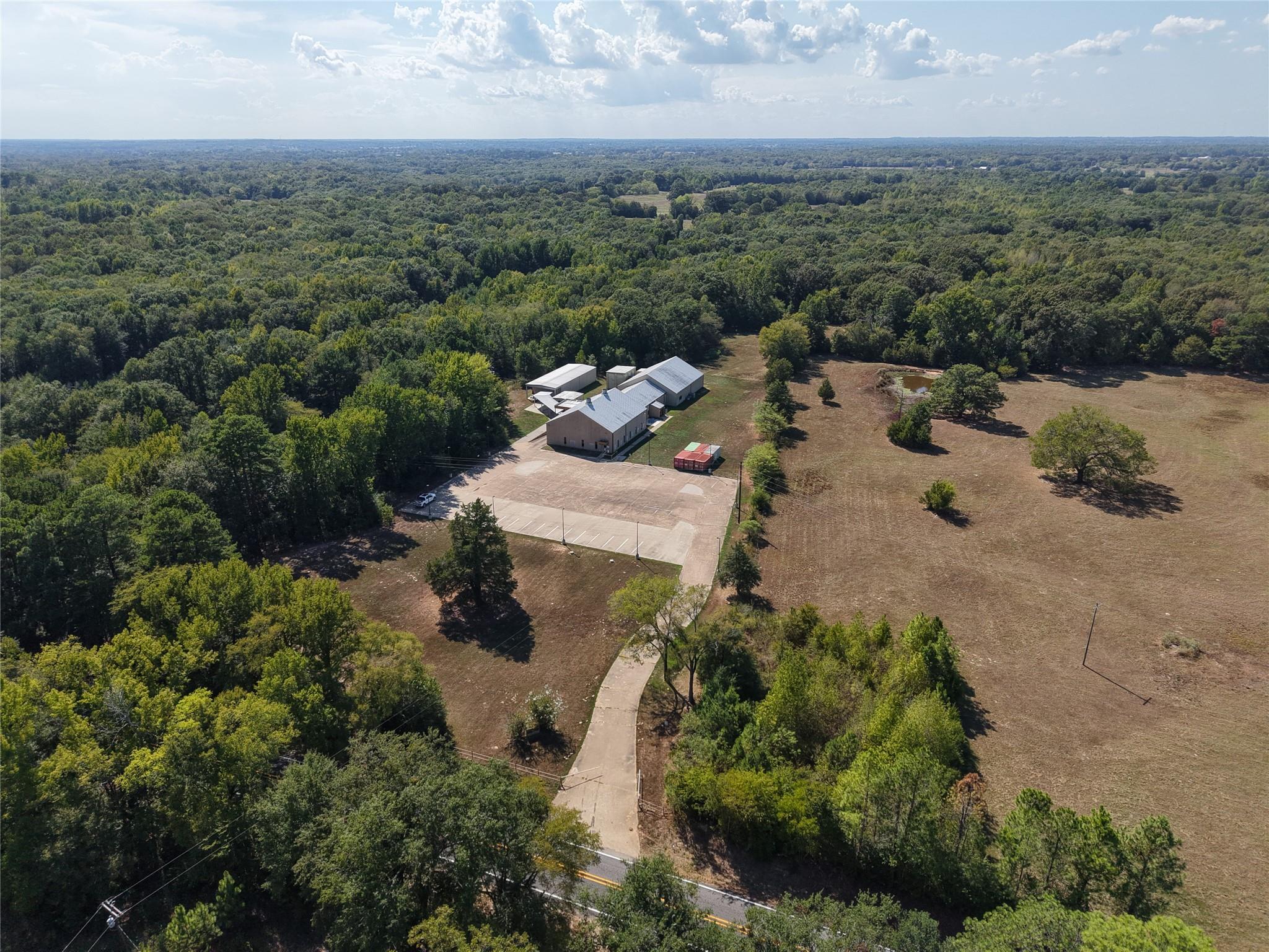 main property photo 34