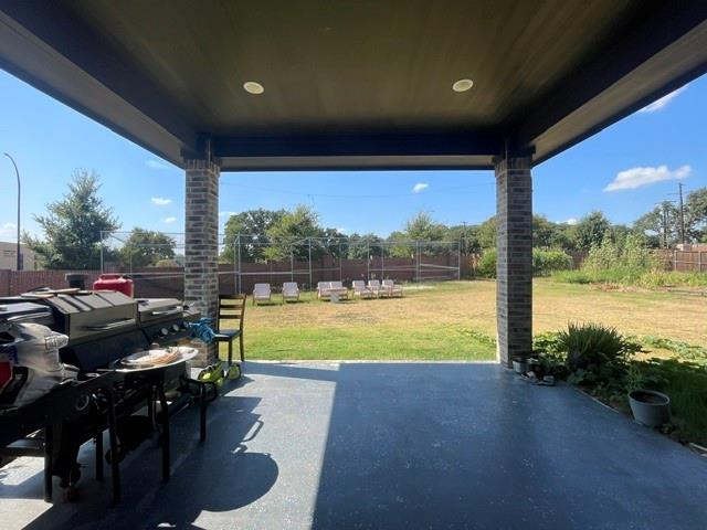 main property photo 36