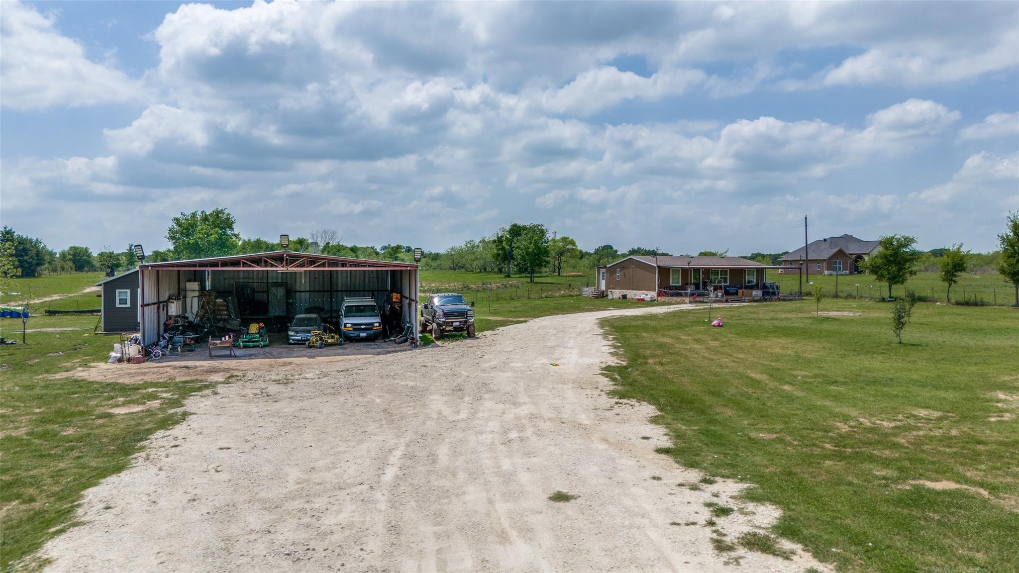 main property photo 22