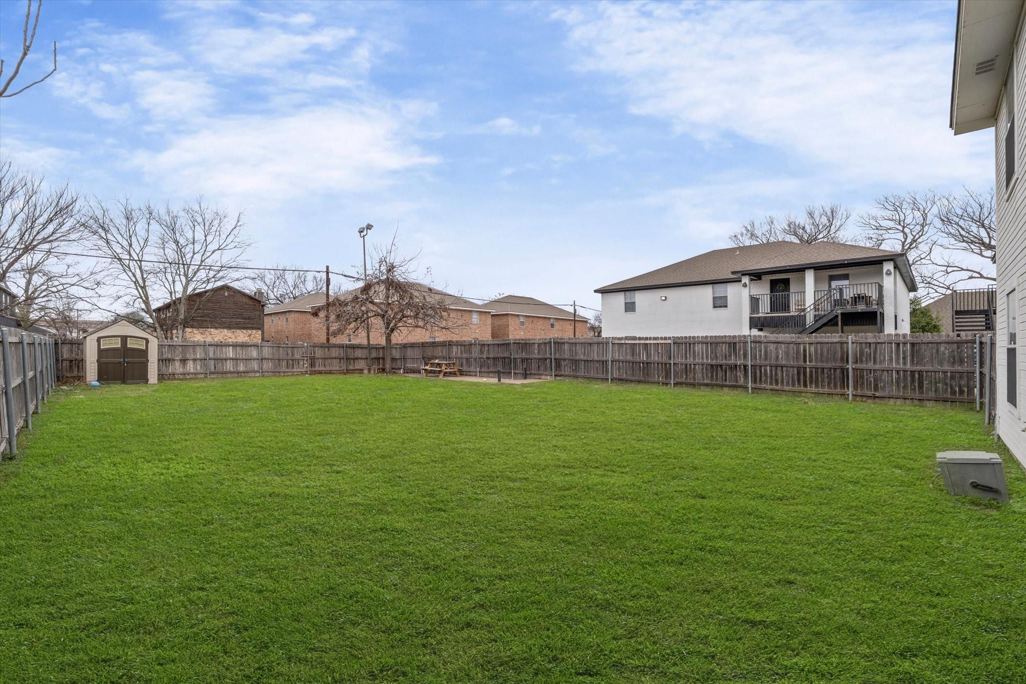 main property photo 34