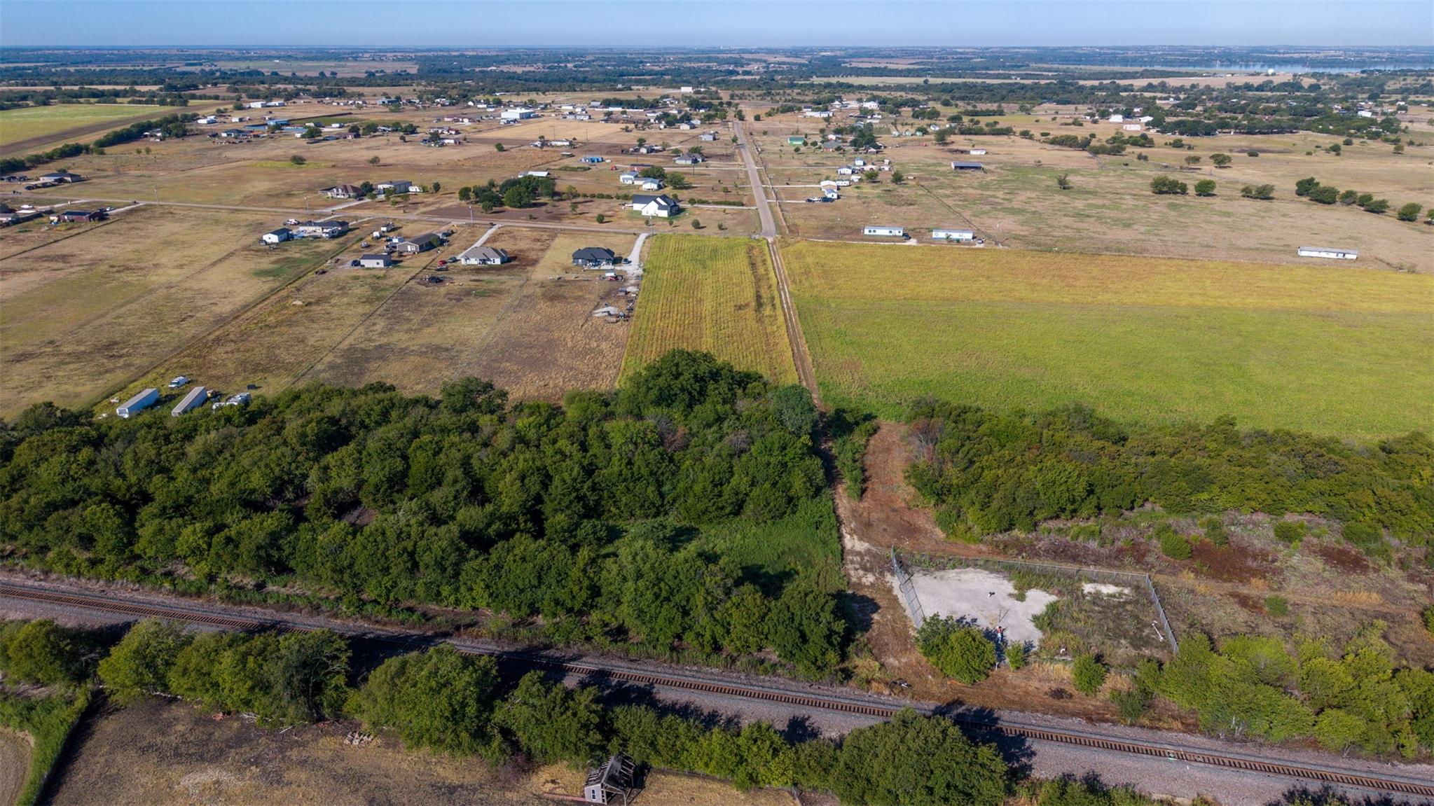 main property photo 14