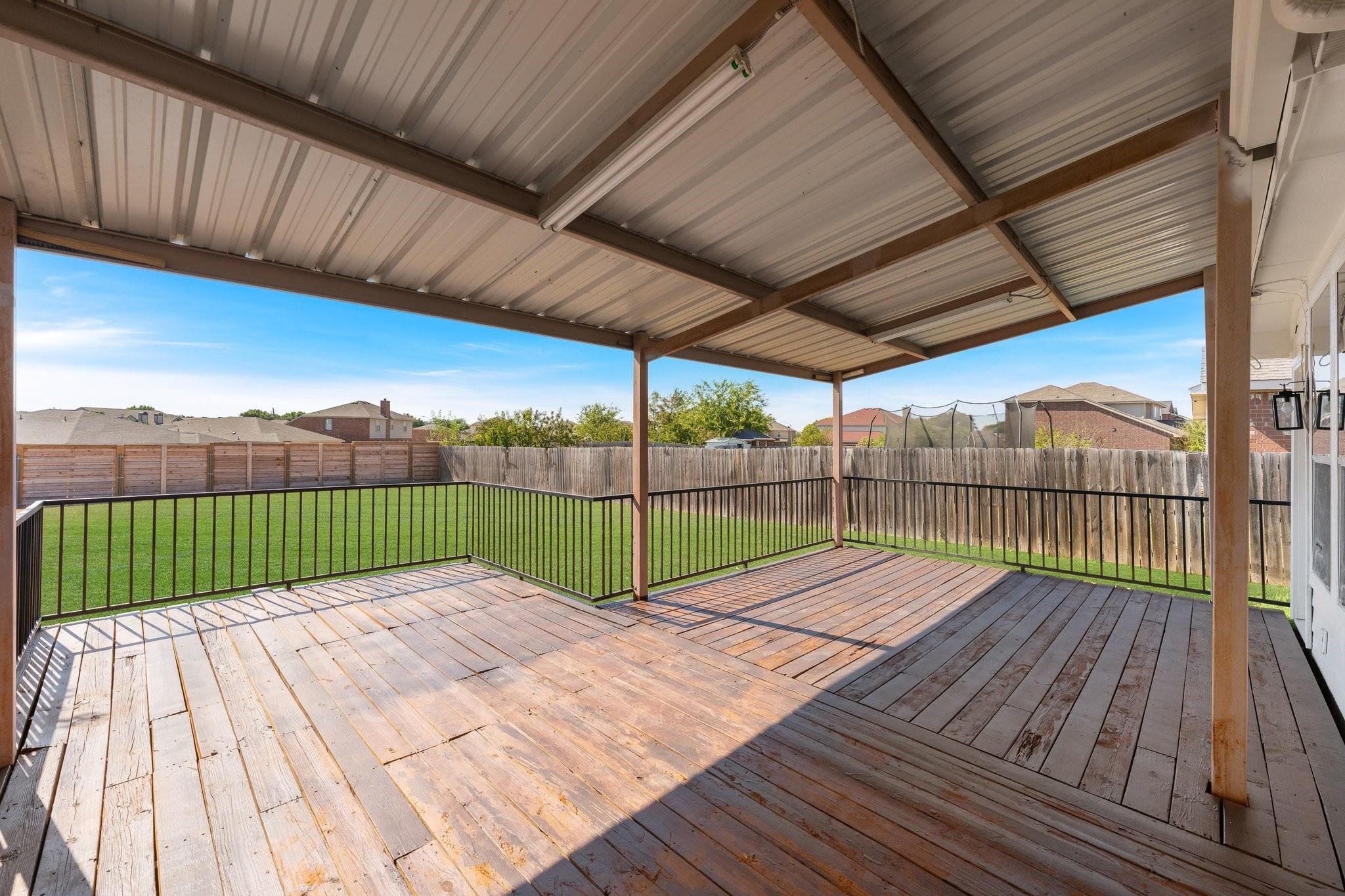 main property photo 23