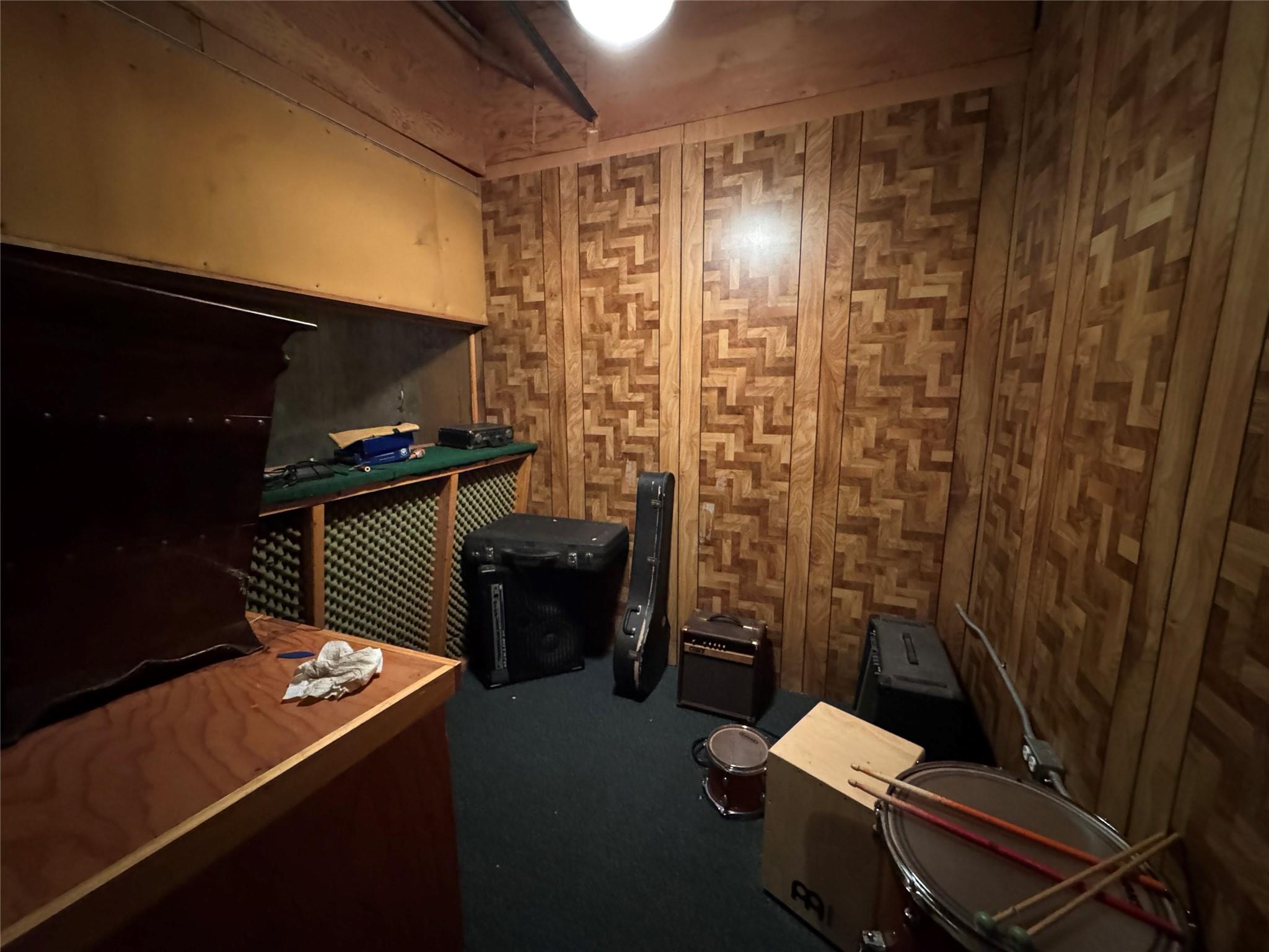 main property photo 5