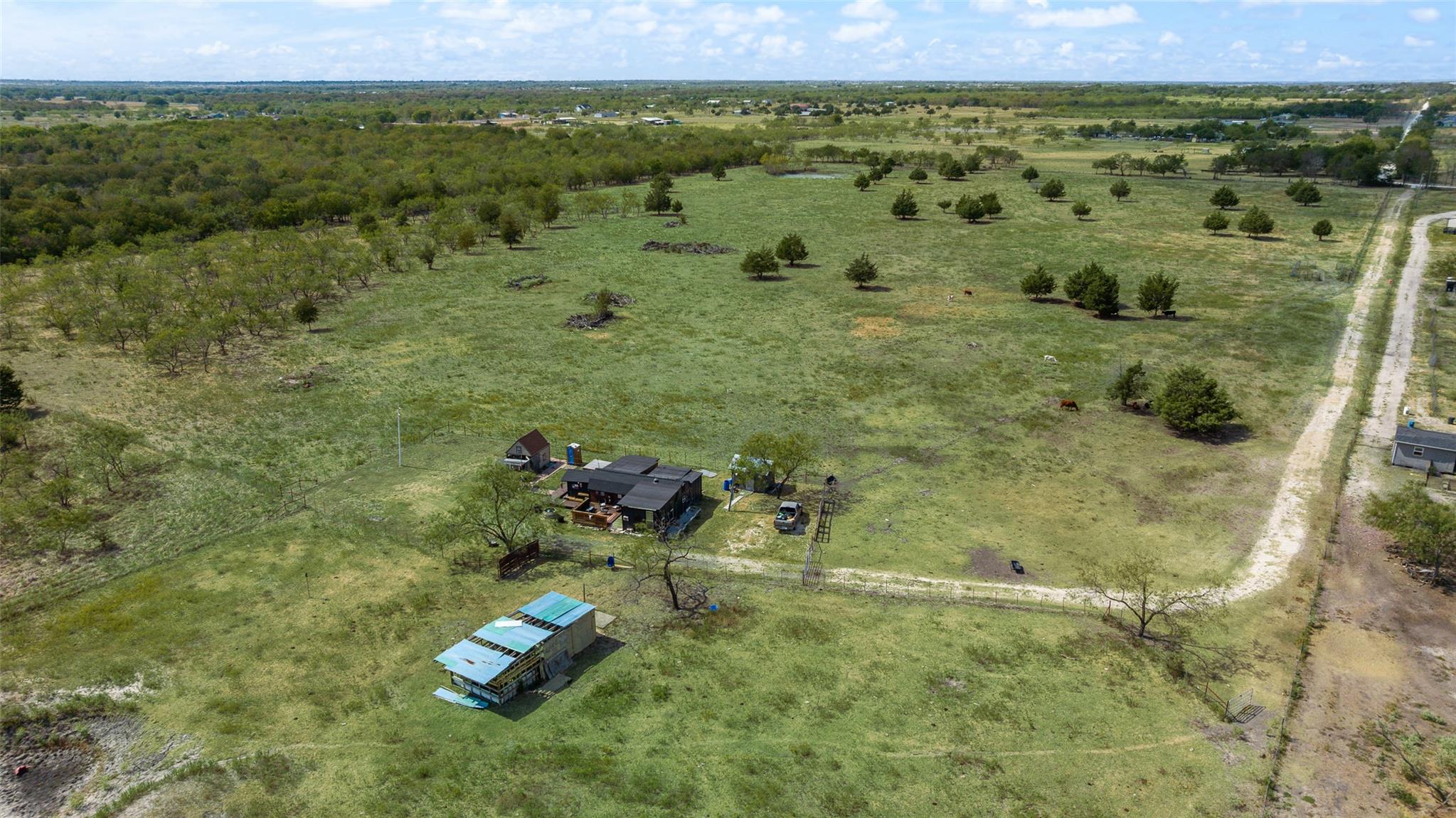 main property photo 10
