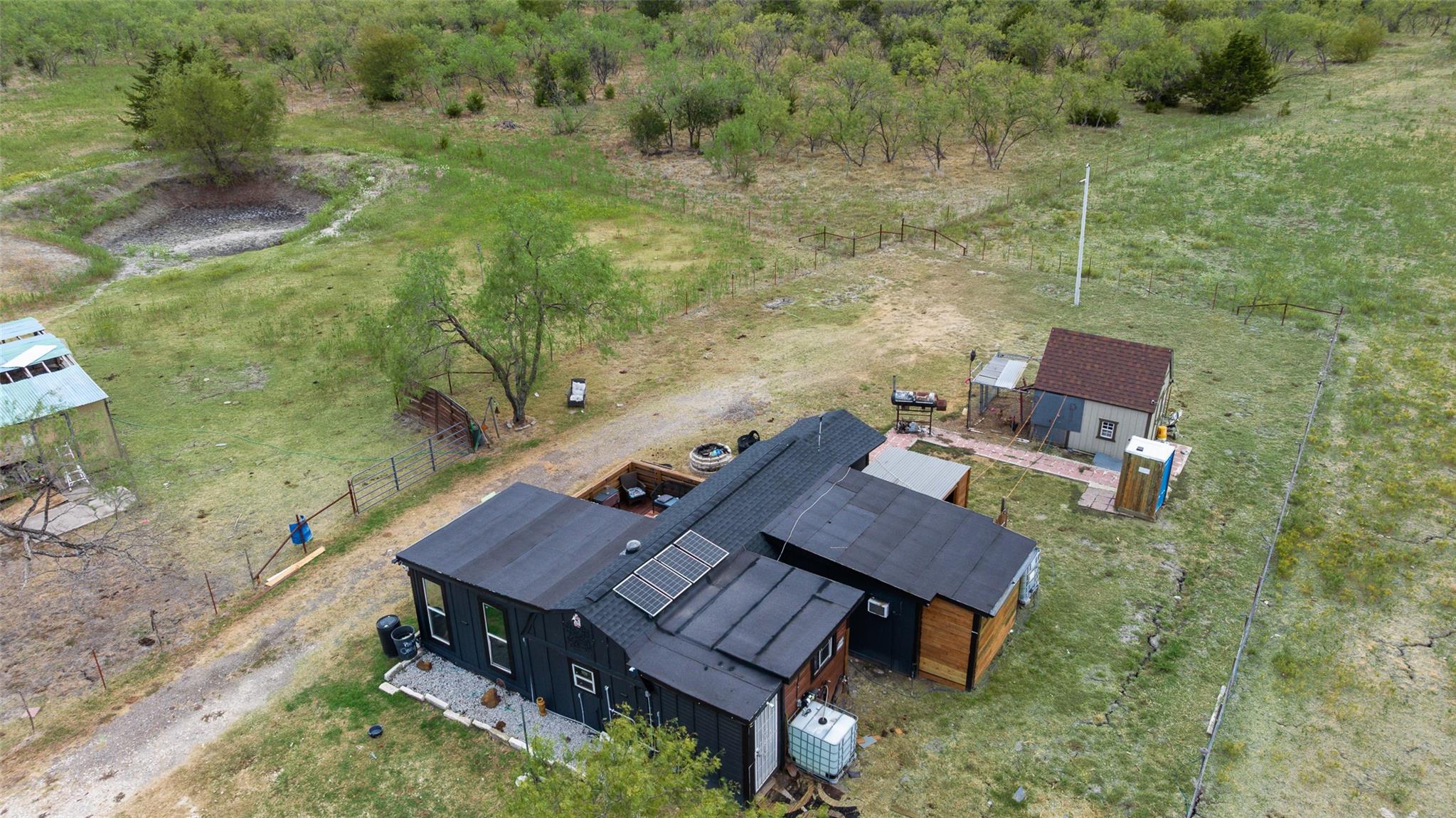 main property photo 7