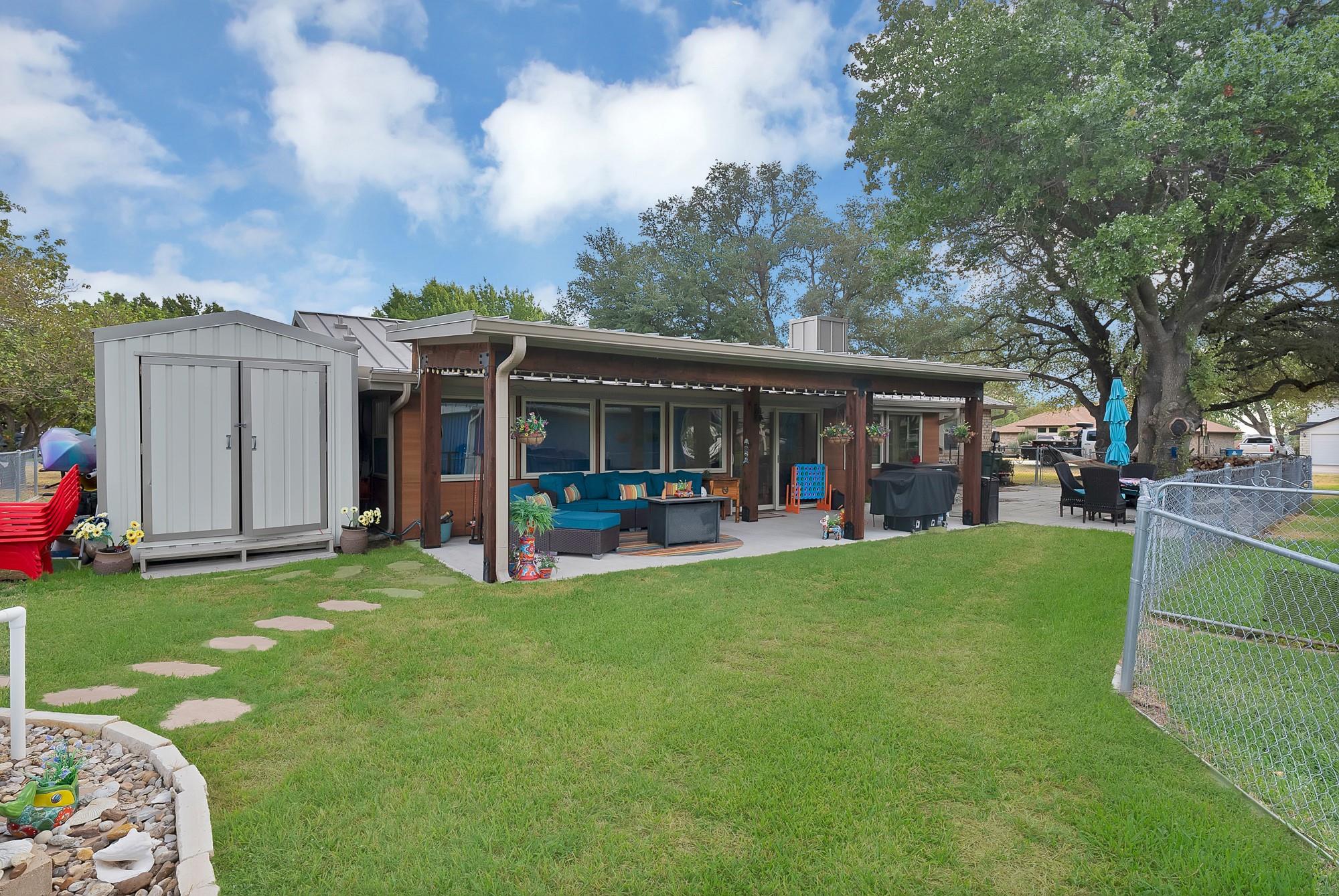 main property photo 36