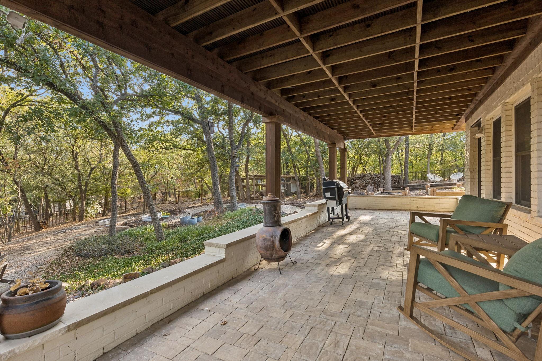 main property photo 22