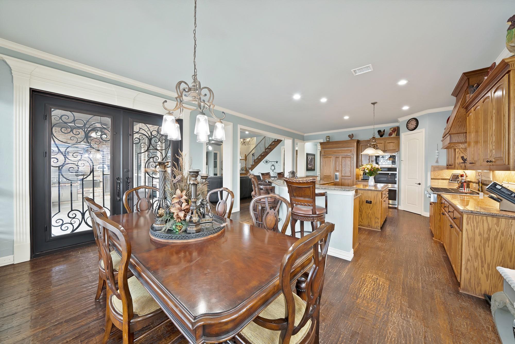 main property photo 13