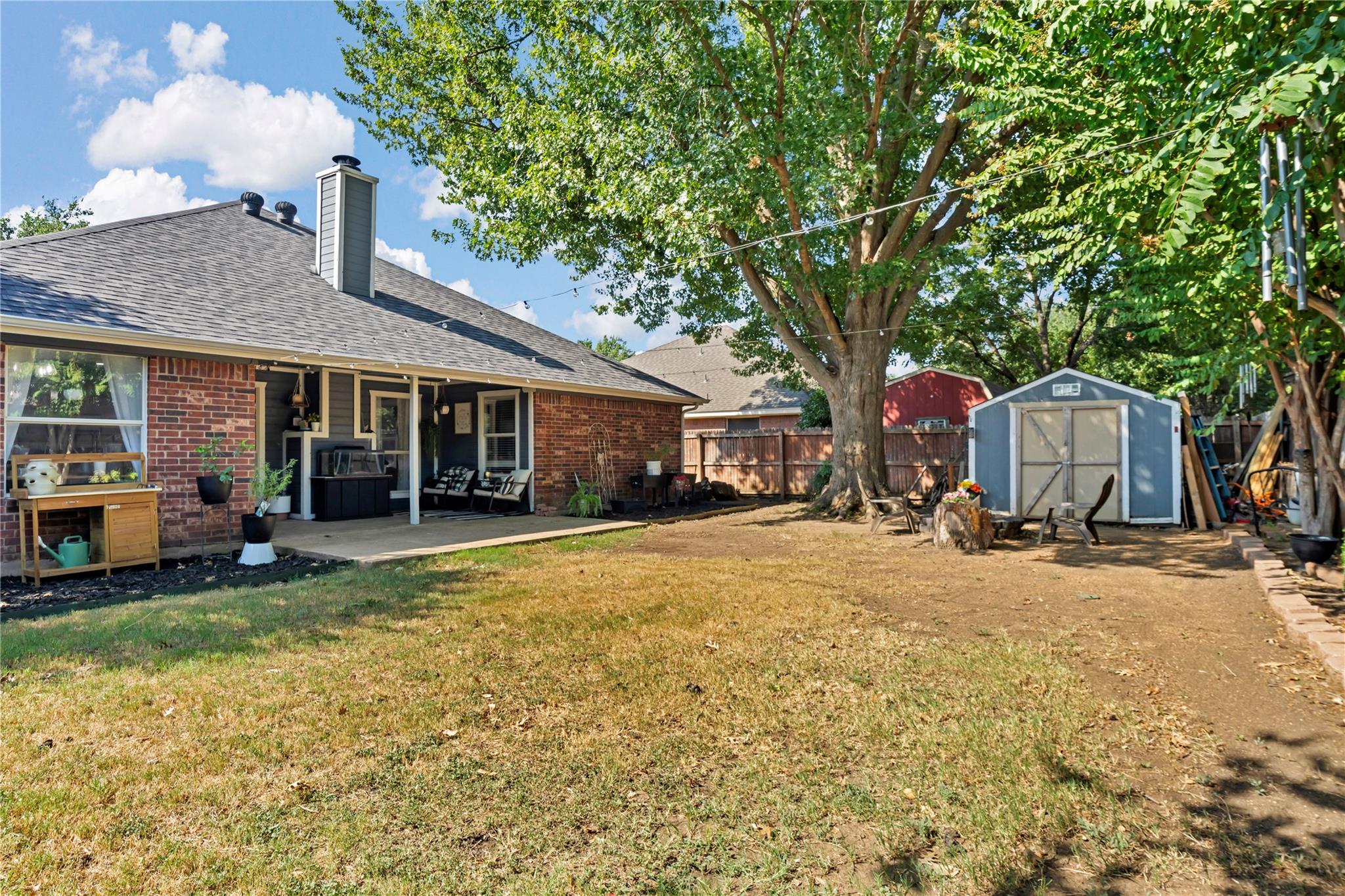 main property photo 32